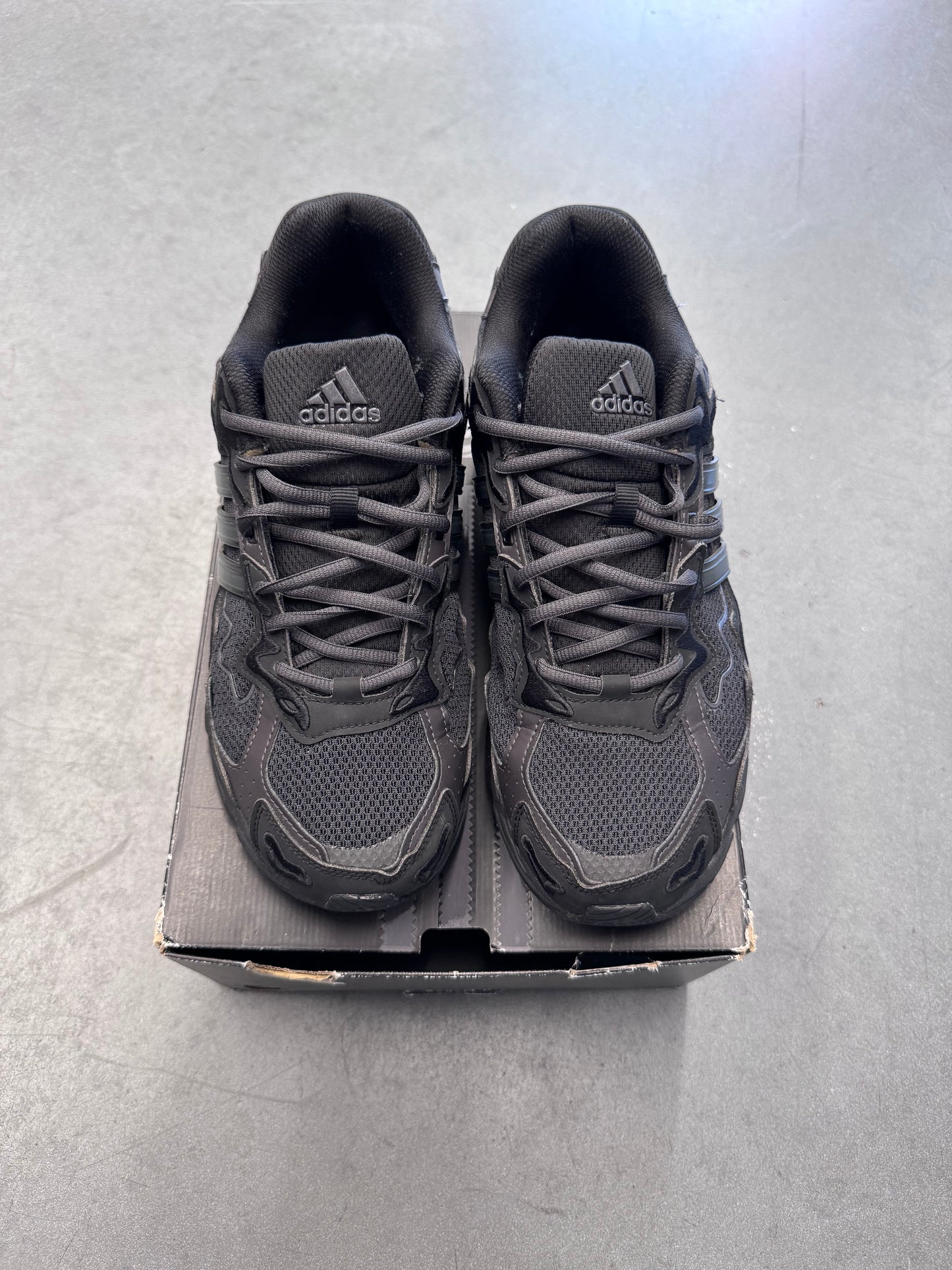 2023 SIZE 10.5 ADIDAS RESPONSE CL BAD BUNNY TRIPLE BLACK (PRE-OWNED WITH BOX)