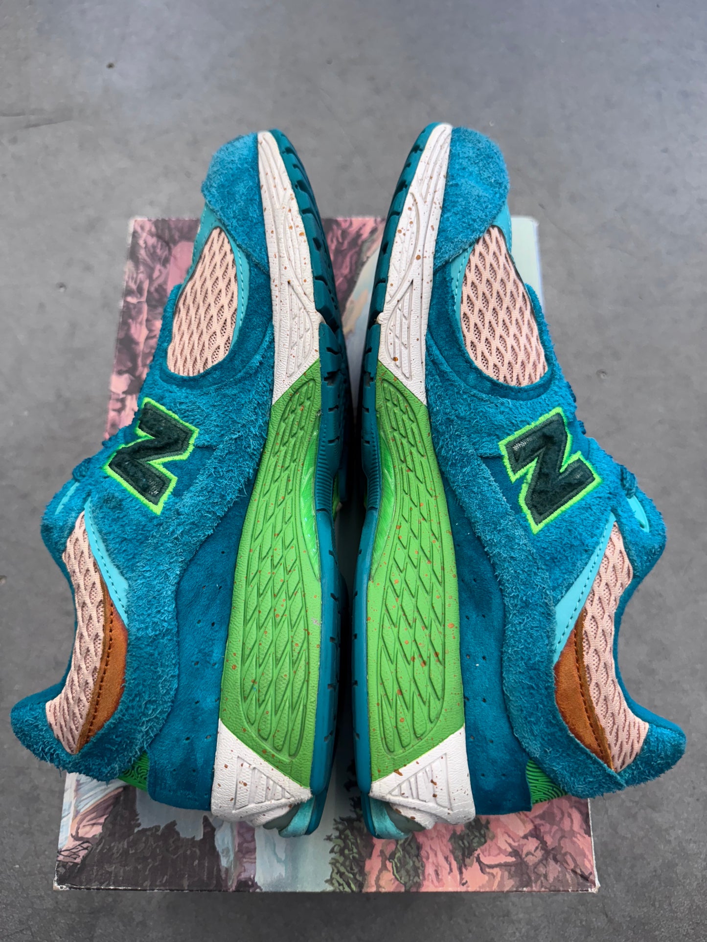 2021 SIZE 10 NEW BALANCE 2002R SALEHE BEMBURY WATER BE THE GUIDE (PRE-OWNED WITH BOX)