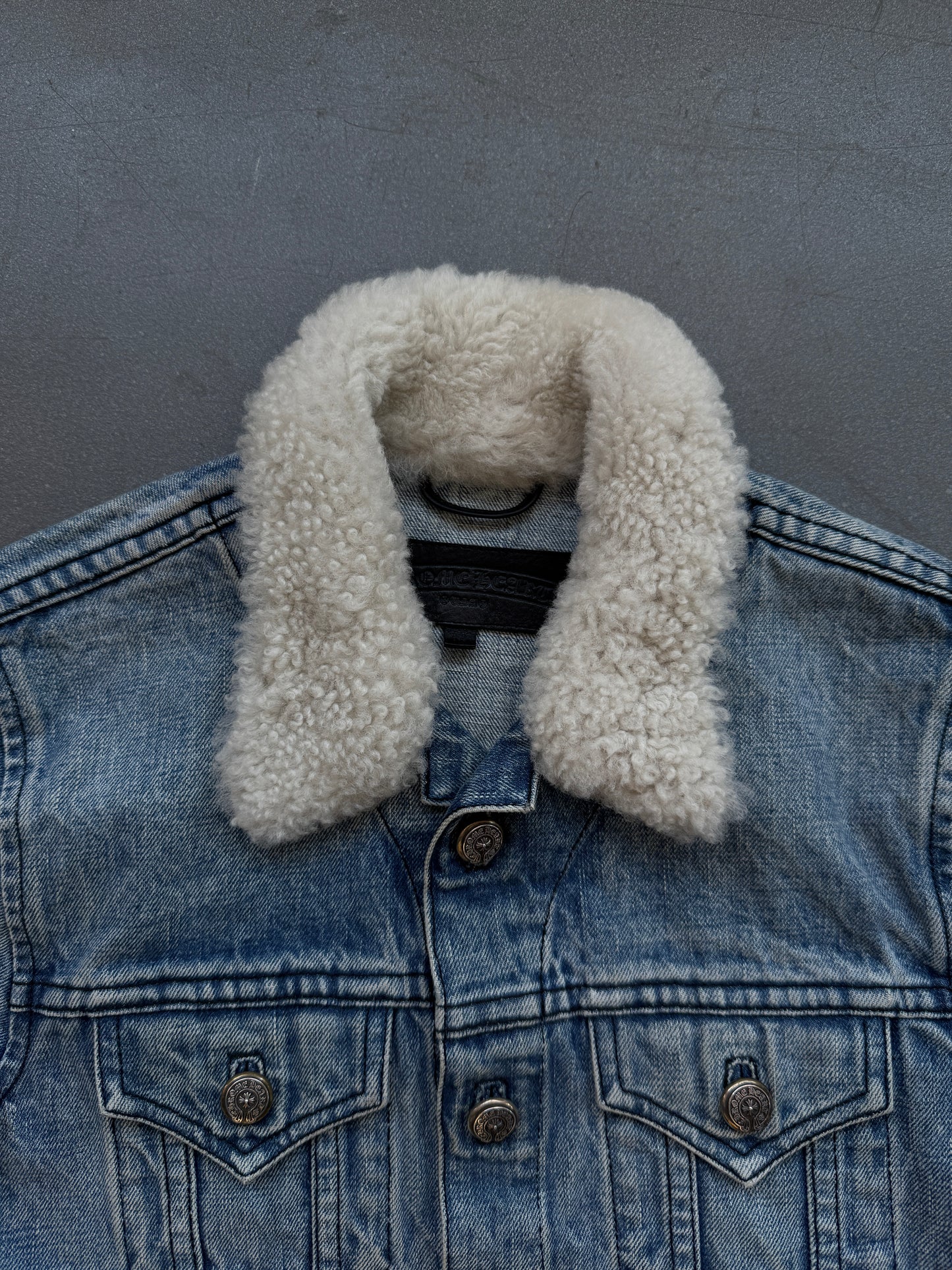CHROME HEARTS SHEARLING BLUE DENIM WOMEN'S JACKET (M)