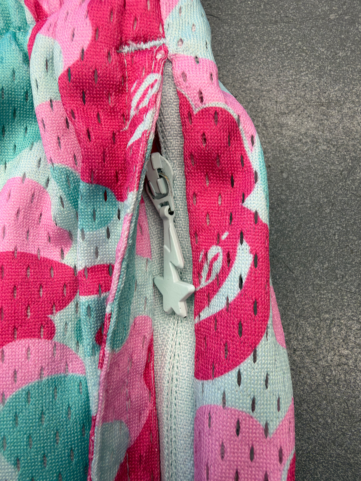 FW19 BAPE STORE MIAMI CAMO BASKETBALL SHORTS - PINK/BLUE