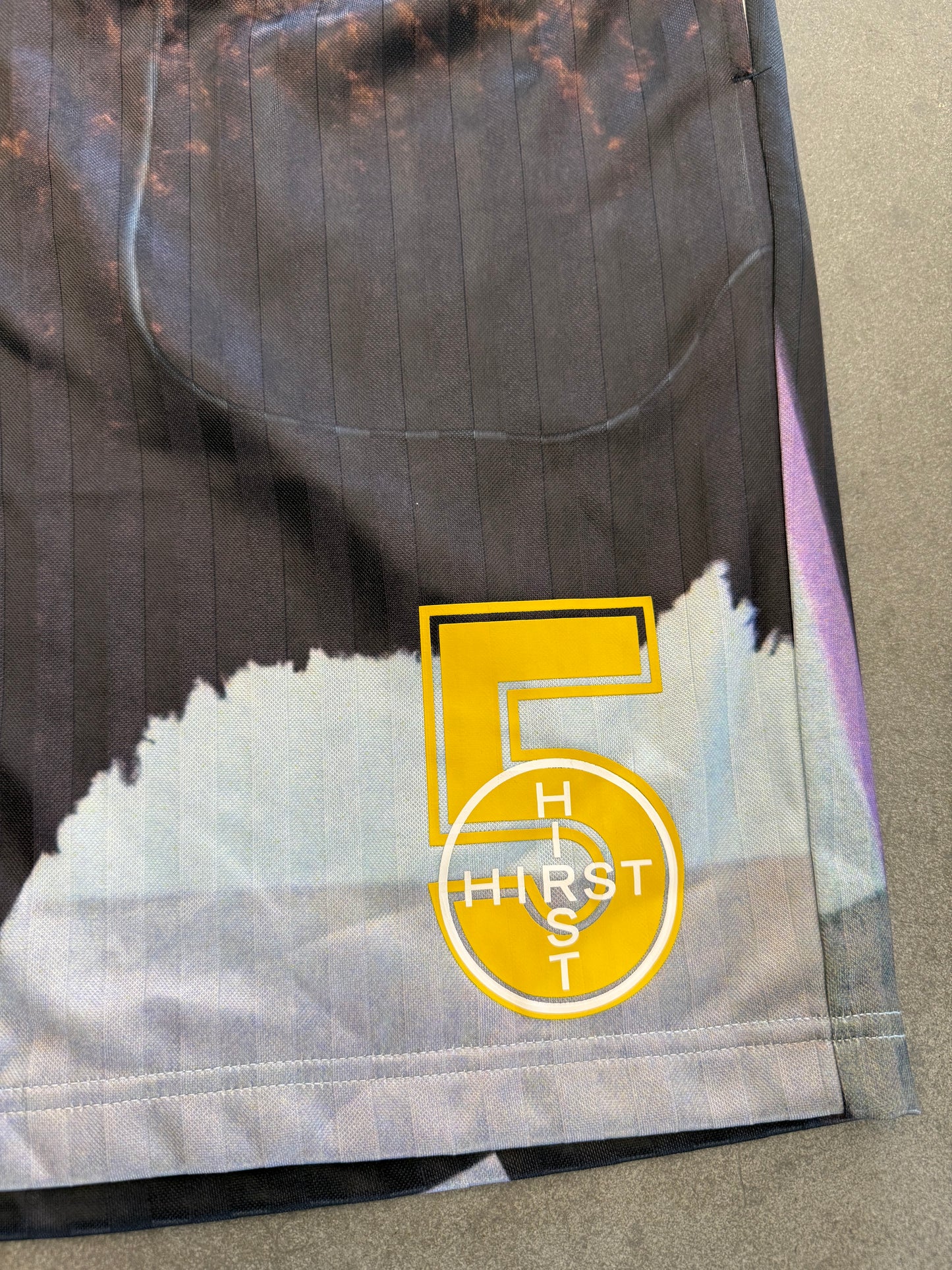 SS25 SUPREME DAMIEN HIRST RAM SOCCER SHORT - BLACK