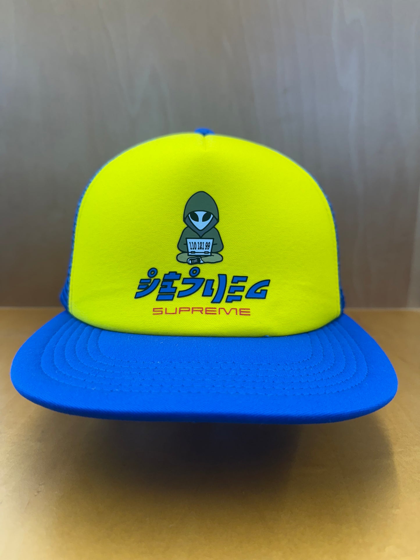 SS22 SUPREME ALIEN 5-PANEL MESH TRUCKER SNAPBACK HAT