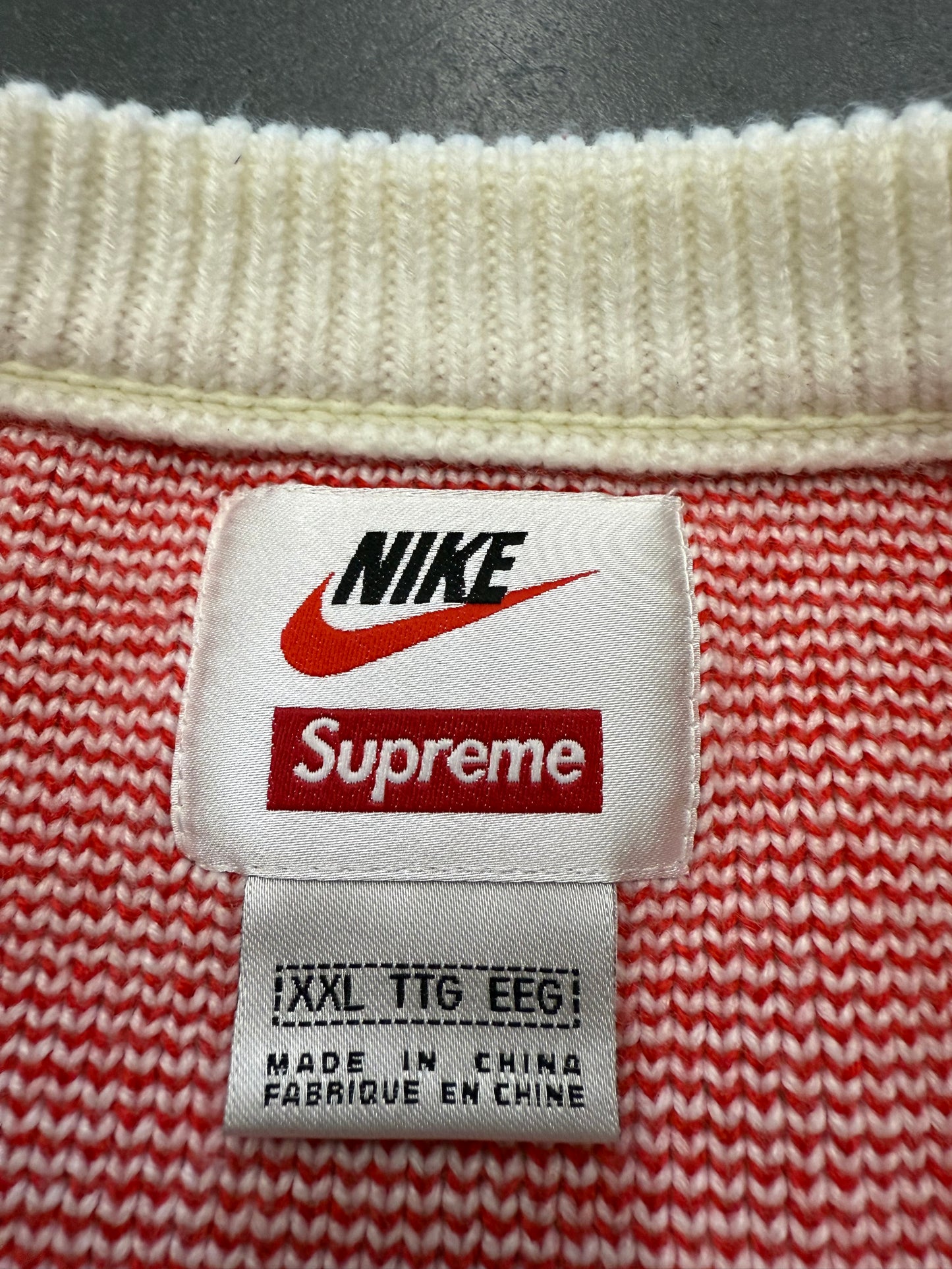 SS19 SUPREME NIKE SWOOSH SWEATER - WHITE/RED (2XL)