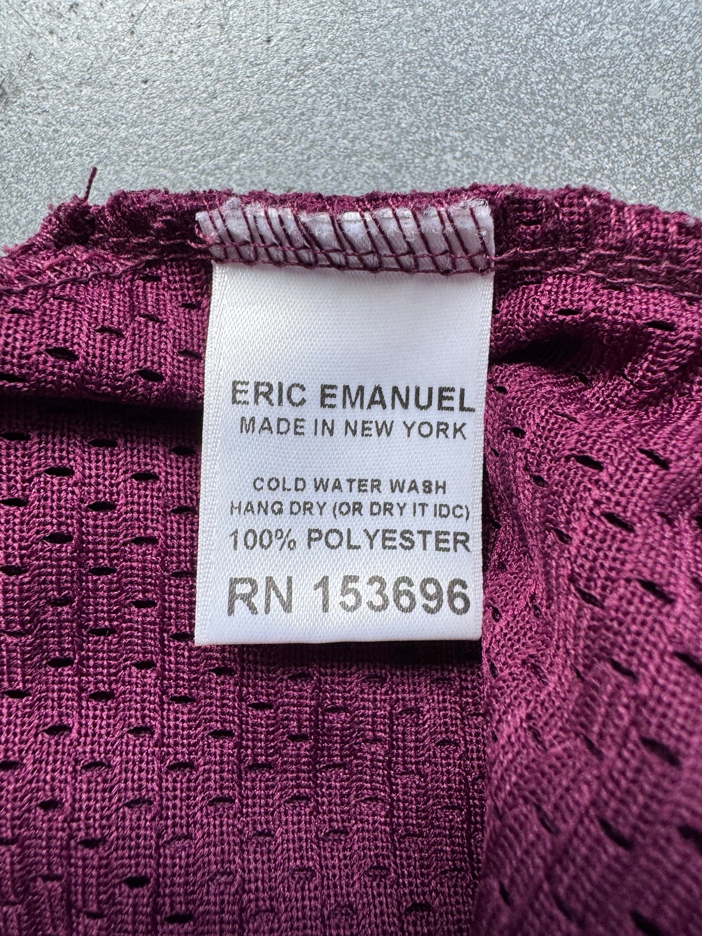 ERIC EMANUEL EE BASIC SHORT BURGUNDY BLUE LOGO (S)