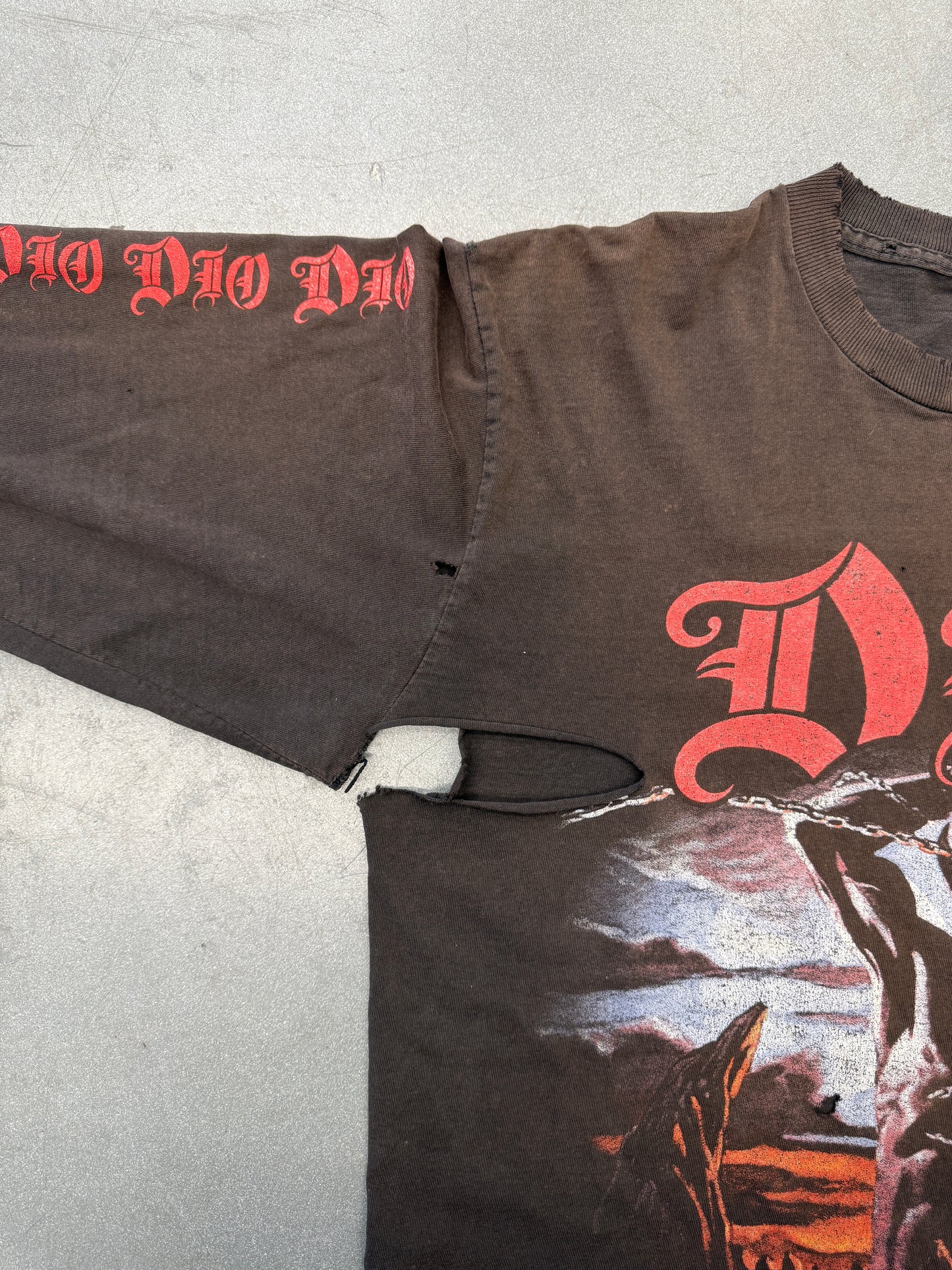2000 DIO MAGICA WORLD TOUR LS TEE (DELTA TAG)