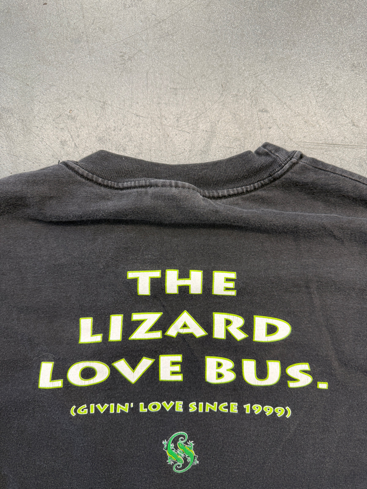 1999 SOBE THE LIZARD LOVE BUS. GREEN FLAME LONG SLEEVE TEE (HANES BEEFY-T TAG)
