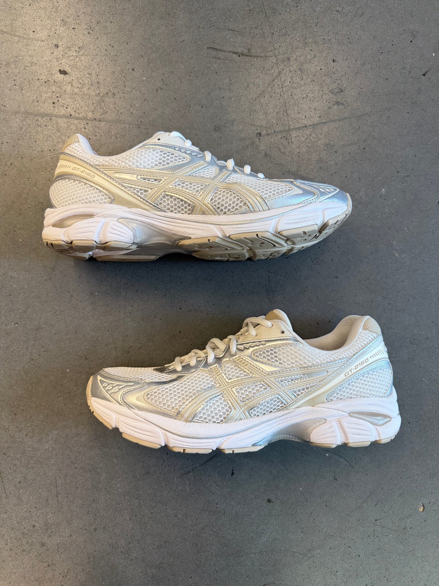 SIZE 10 ASICS GT-2160 WHITE PUTTY (PRE-OWNED, NO BOX)