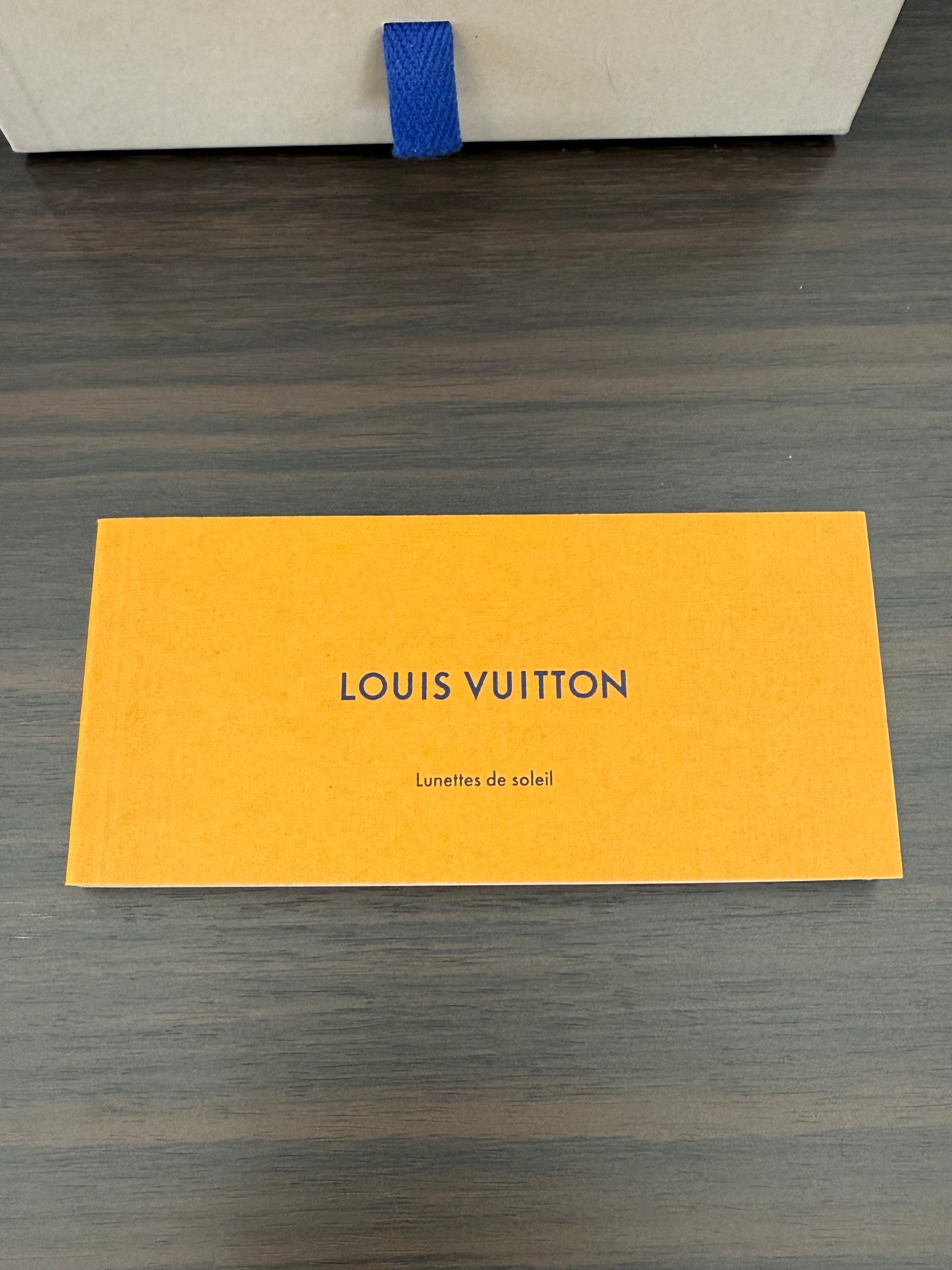 LOUIS VUITTON X SUPREME PHARREL DOWNTOWN SUNGLASSES - WHITE (WITH BOX & CASE)