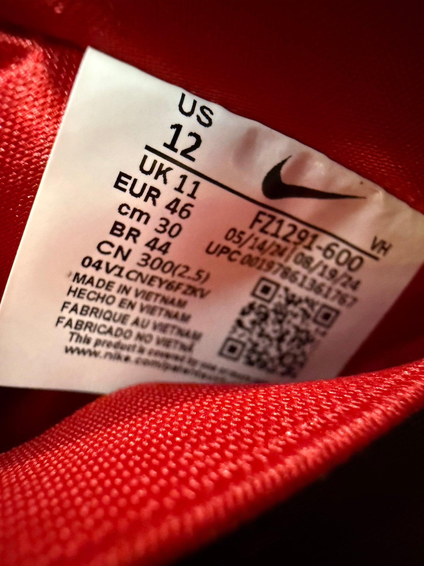 2024 SIZE 12 NIKE SB DUNK LOW THE WIZARD OF OZ POPPY FIELD (PRE-OWNED WITH BOX)