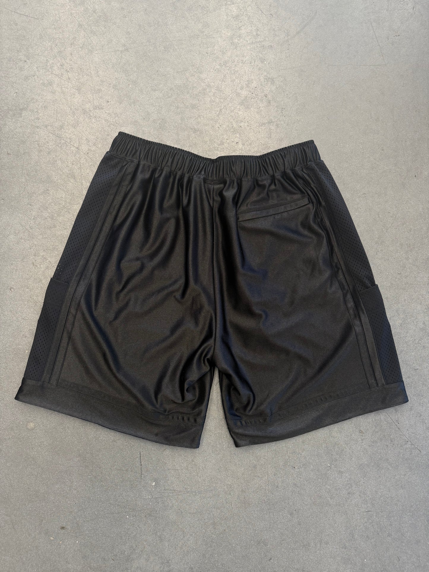 SS25 SUPREME SIDE POCKET BASKETBALL SHORTS - BLACK