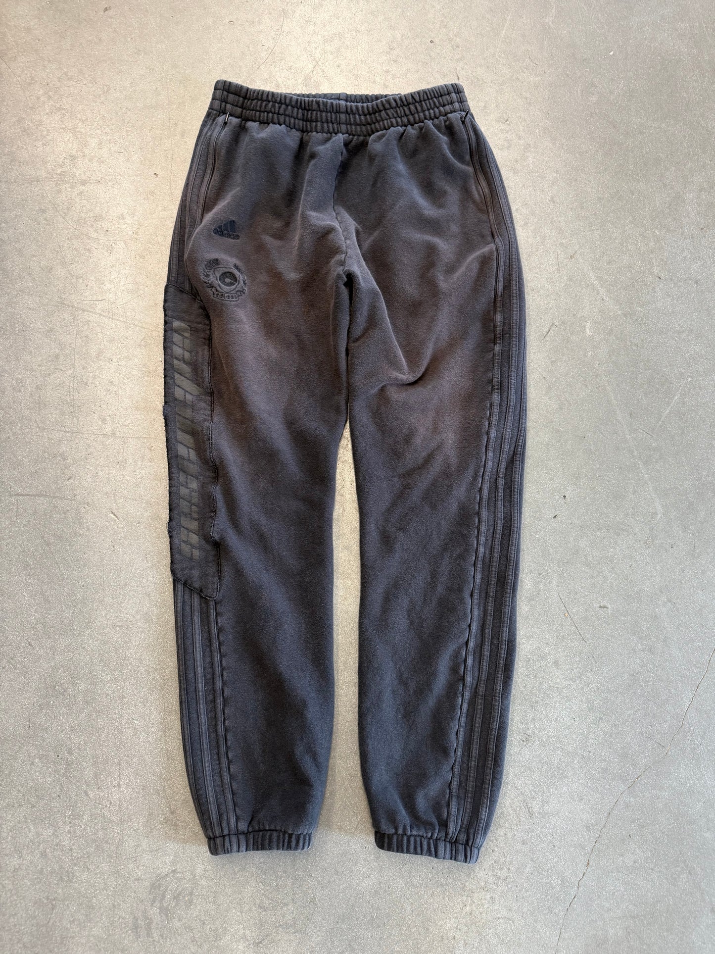 YEEZY SEASON 5 CALABASAS SWEATPANT - LUNA (S)
