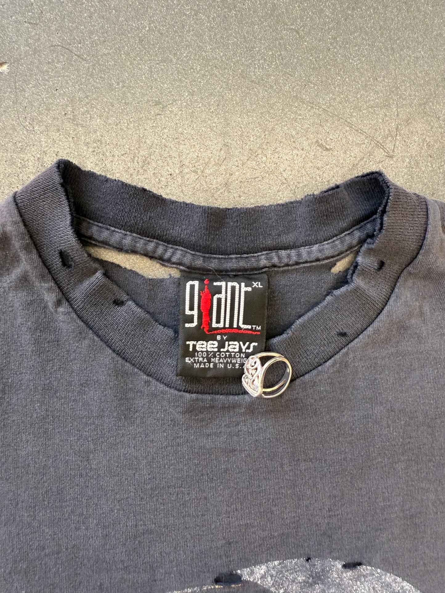 90S GARGOYLES THRASHED TEE (GIANT TAG)