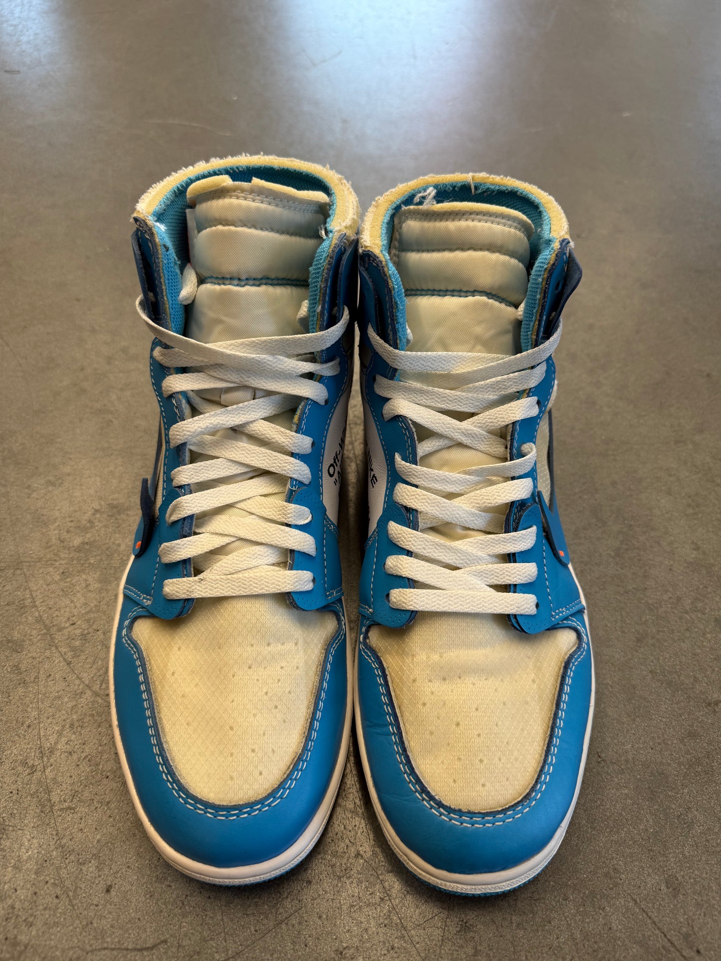 2018 SIZE 10.5 OFF-WHITE JORDAN 1 UNIVERSITY BLUE (PRE-OWNED NO BOX/LACES)