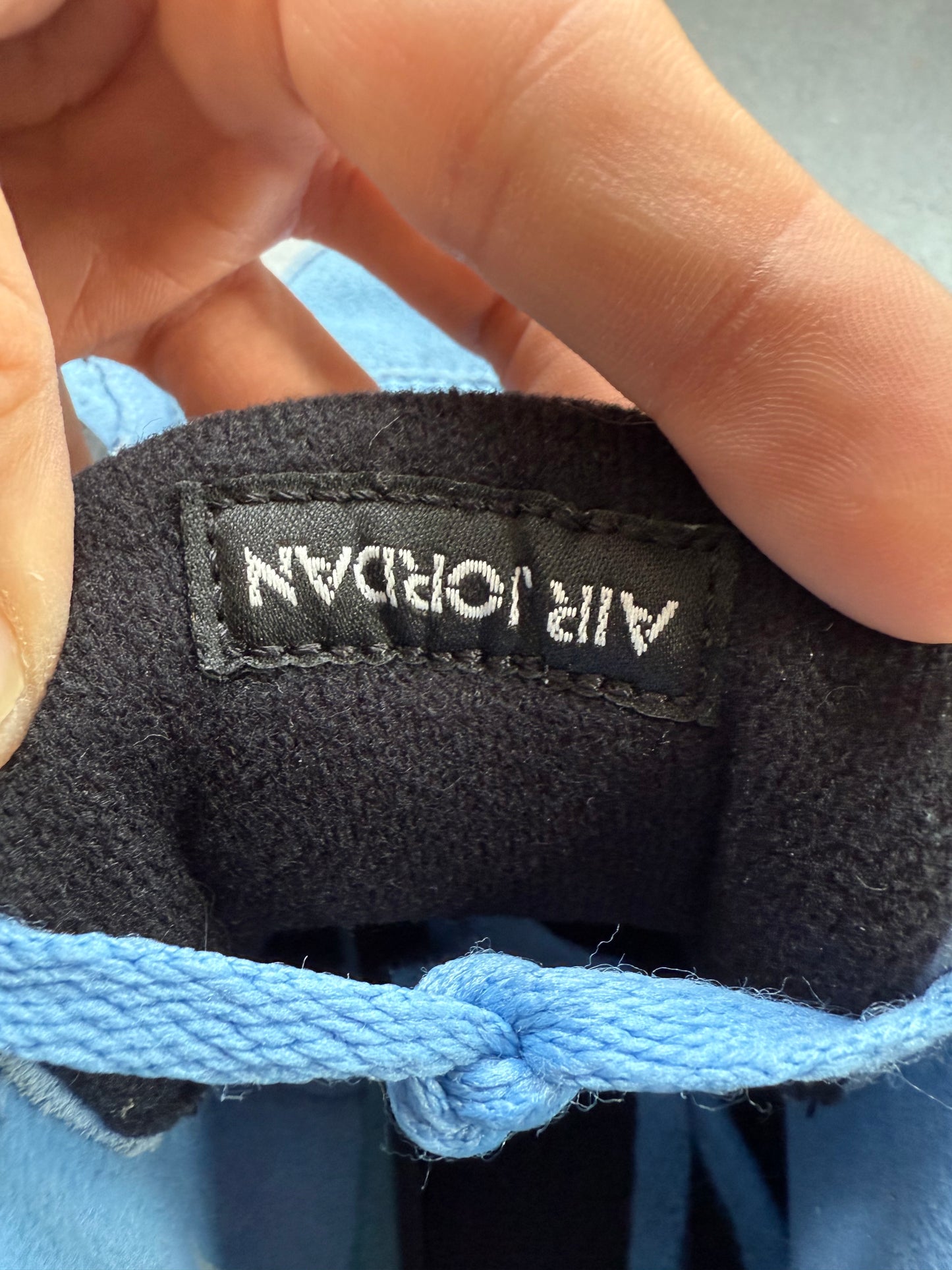 2021 SIZE 6Y JORDAN 4 RETRO UNIVERSITY BLUE (GS) (PRE-OWNED NO BOX)