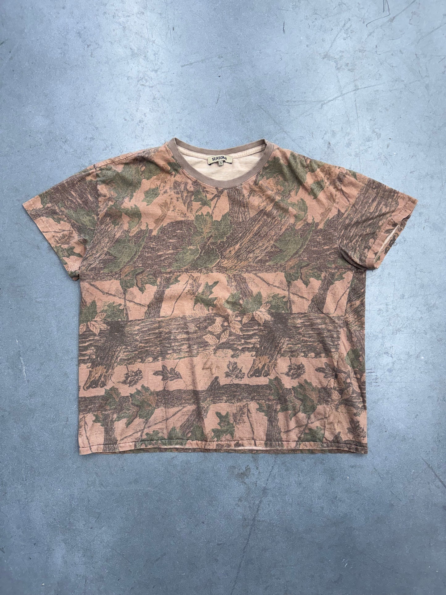 YEEZY SEASON 4 OVERSIZED TREE CAMO TEE (S)
