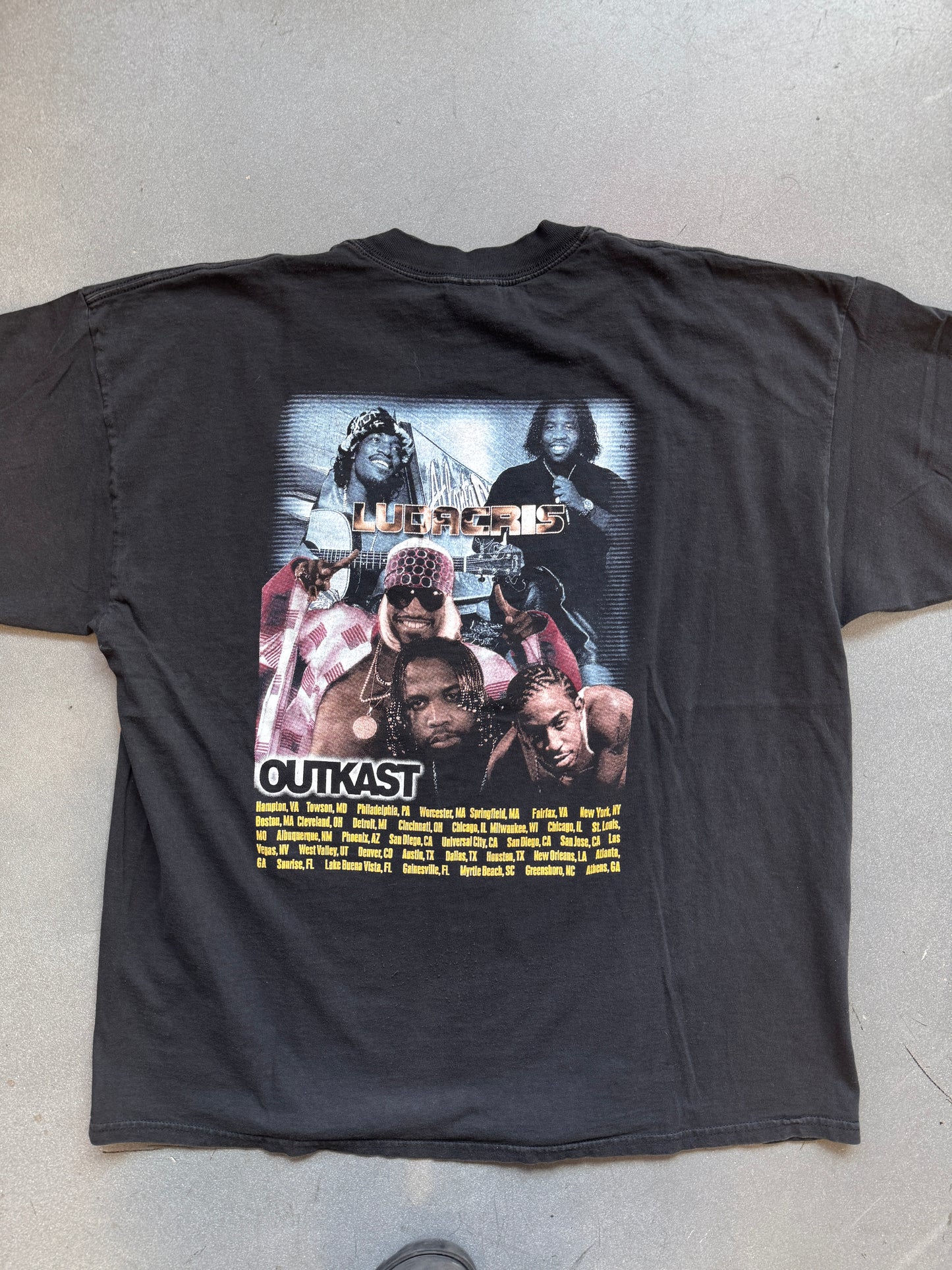 Y2K OUTKAST U.S. TOUR BOOTLEG RAP TEE (GILDAN TAG)