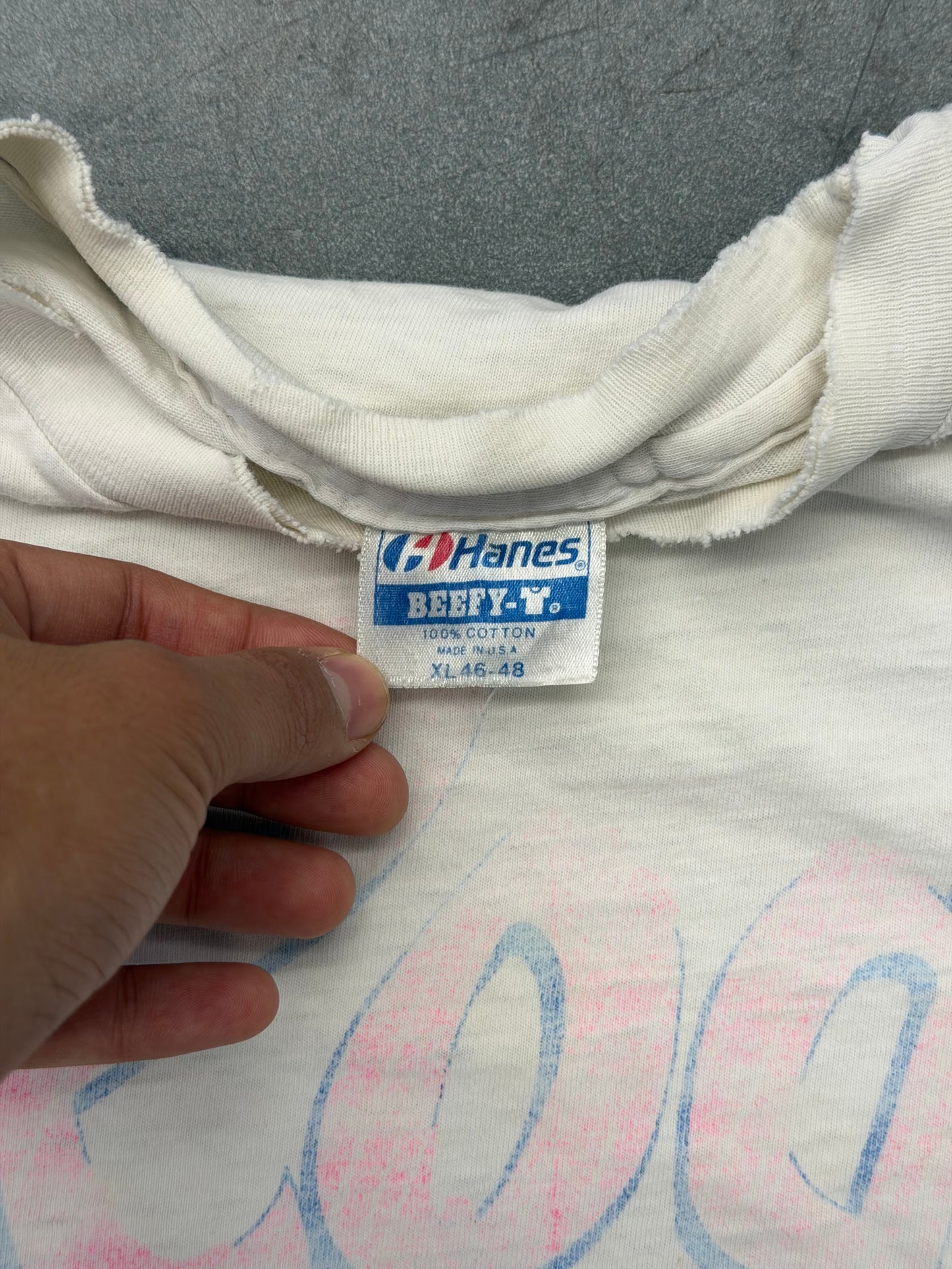 RODS ROADHOUSE CAFE "THE HOT SPOT" 2HOT4U THRASHED TEE (HANES BEEFY TAG)