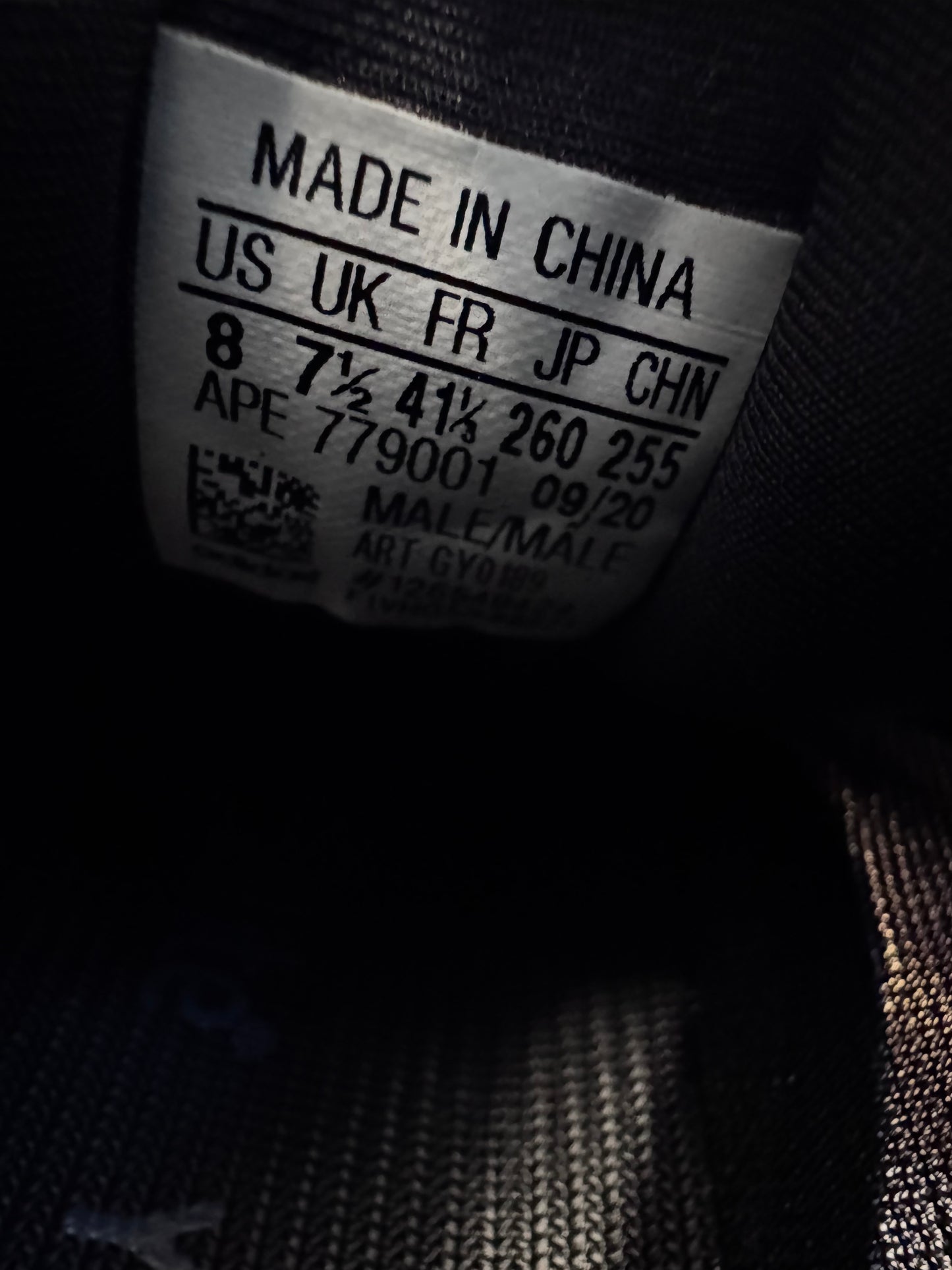 2020 SIZE 8 YEEZY 700 V3 CLAY BROWN (PRE-OWNED WITH BOX)