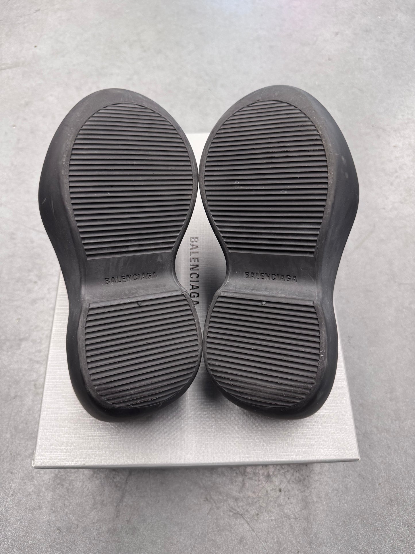 SIZE 43 BALENCIAGA TECHNO CLOG - MATTE BLACK (PRE-OWNED WITH BOX)