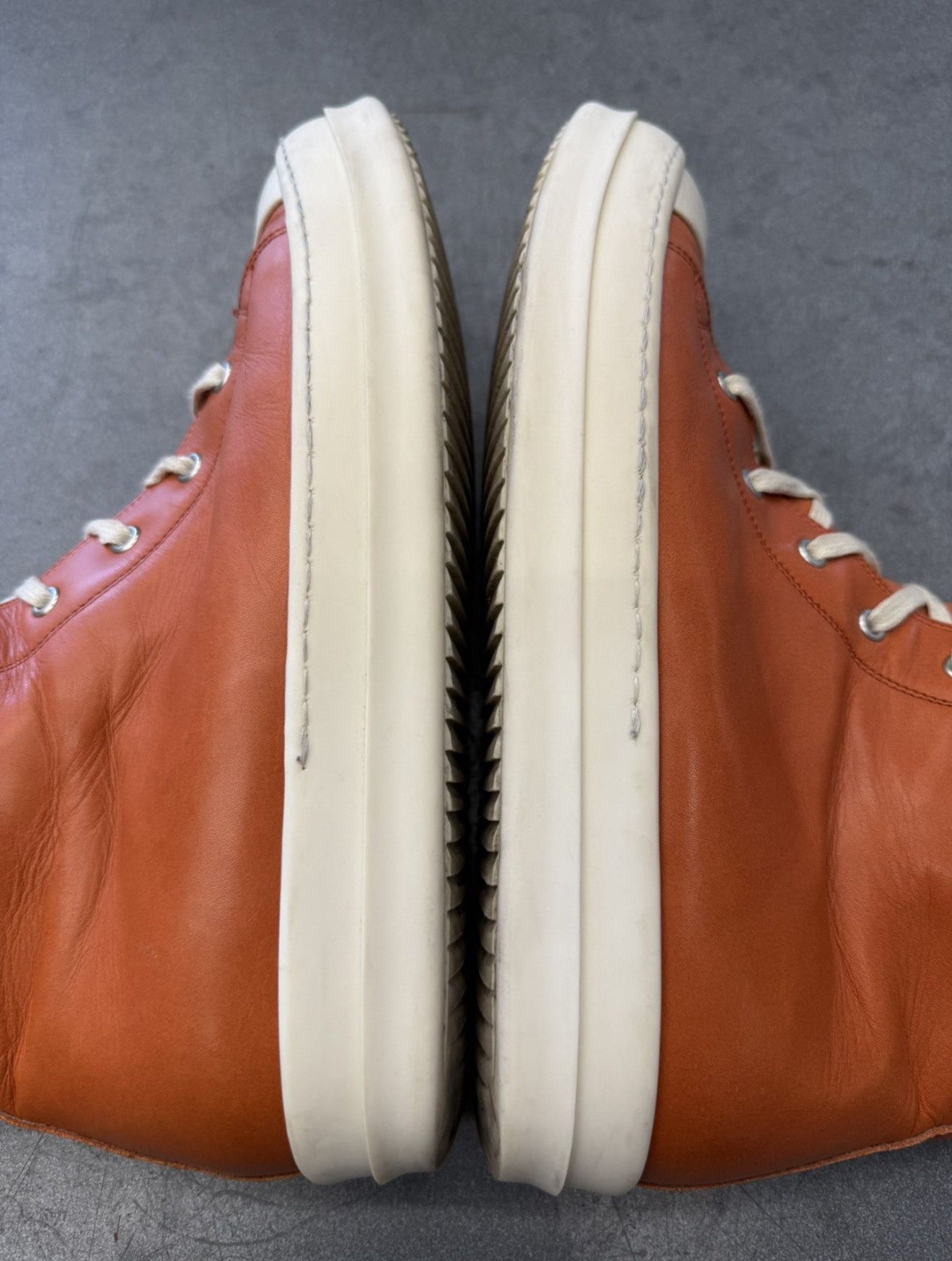 SIZE 45 RICK OWENS ORANGE RAMONE MAINLINE ORANGE LEATHER HIGH TOP (PRE-OWNED, NO BOX)