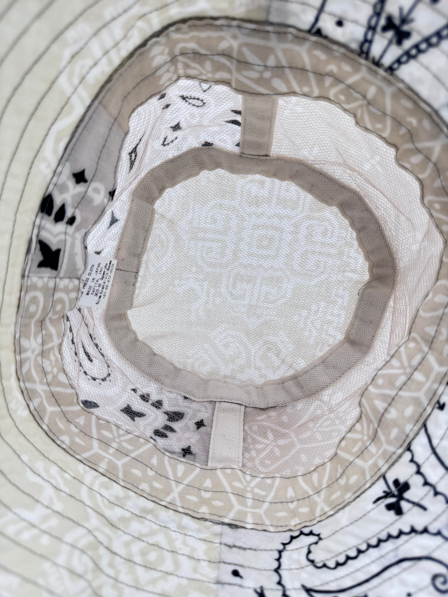 KAPTIAL BANDANA PATCHWORK BUCKET HAT - WHITE