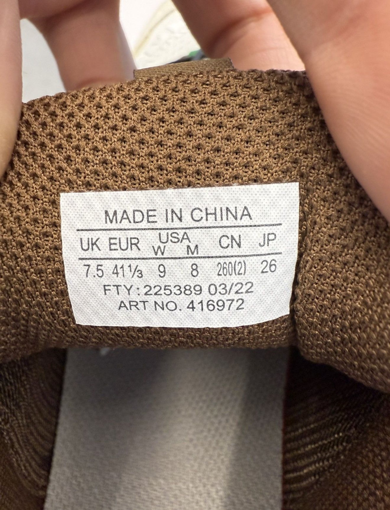 SIZE 8 SALOMON XT-4 HIDDEN NY WHITE (BRAND NEW WITH BOX)