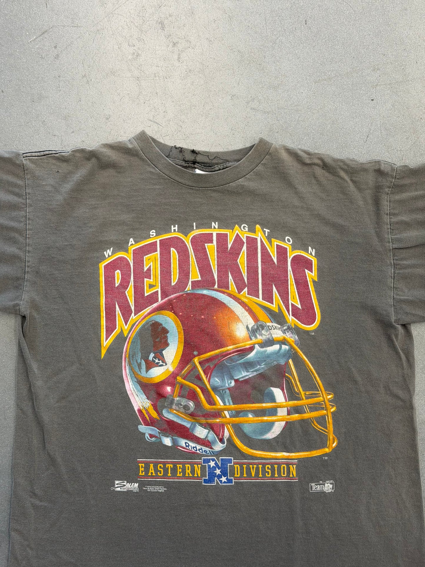 1992 WASHINGTON REDSKINS EASTERN DIVISION FADED TEE (SALEM SPORTSWEAR TAG)