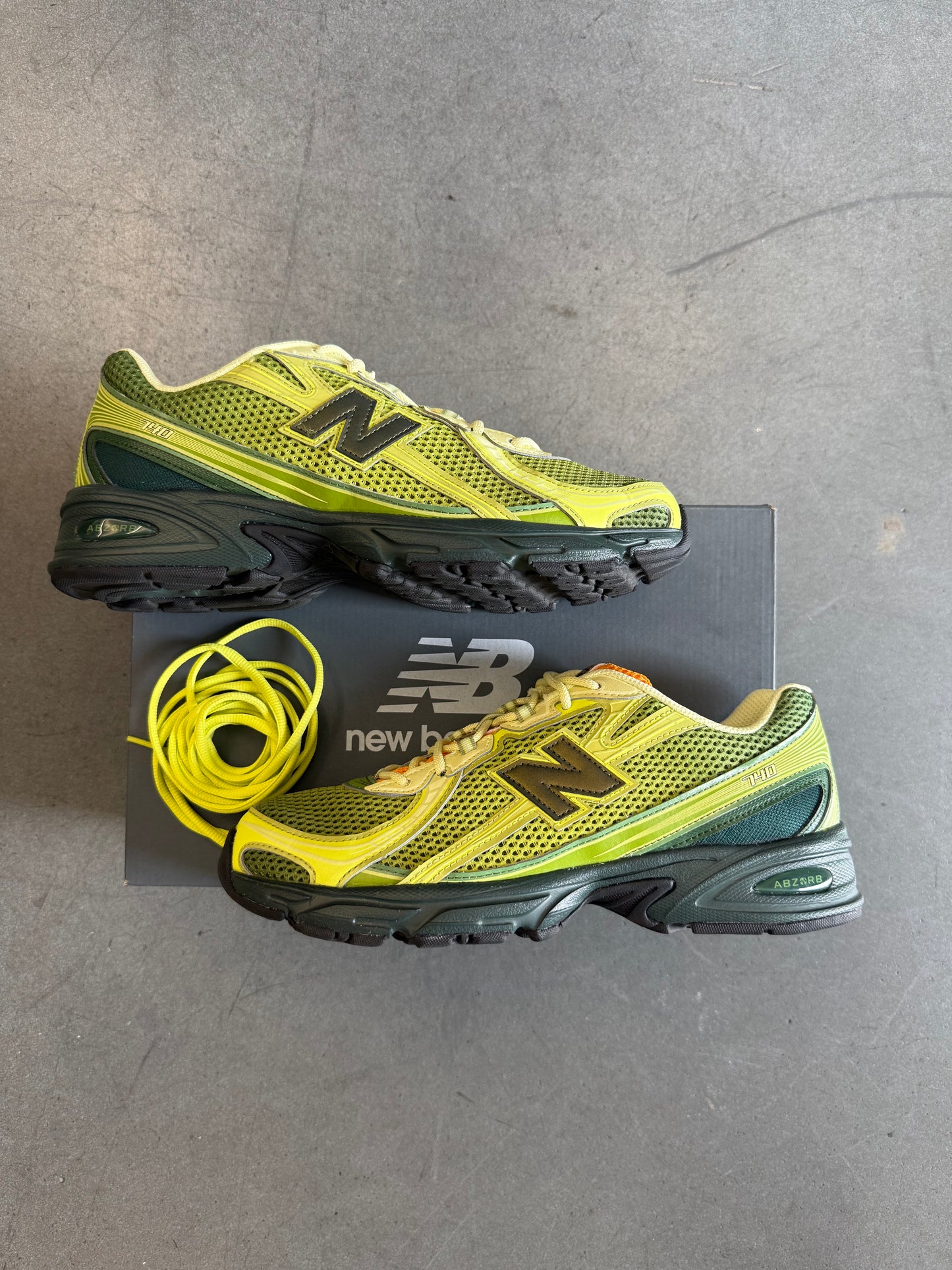 2025 SIZE 9 NEW BALANCE 740 CONCEPTS BRUT (WITH BOX)