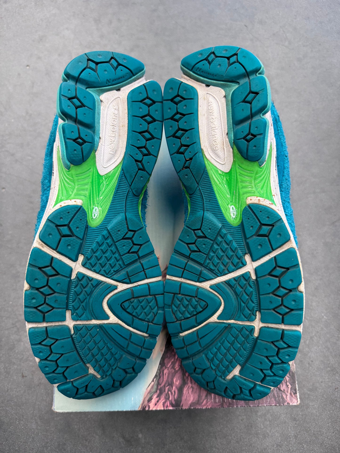 2021 SIZE 10 NEW BALANCE 2002R SALEHE BEMBURY WATER BE THE GUIDE (PRE-OWNED WITH BOX)