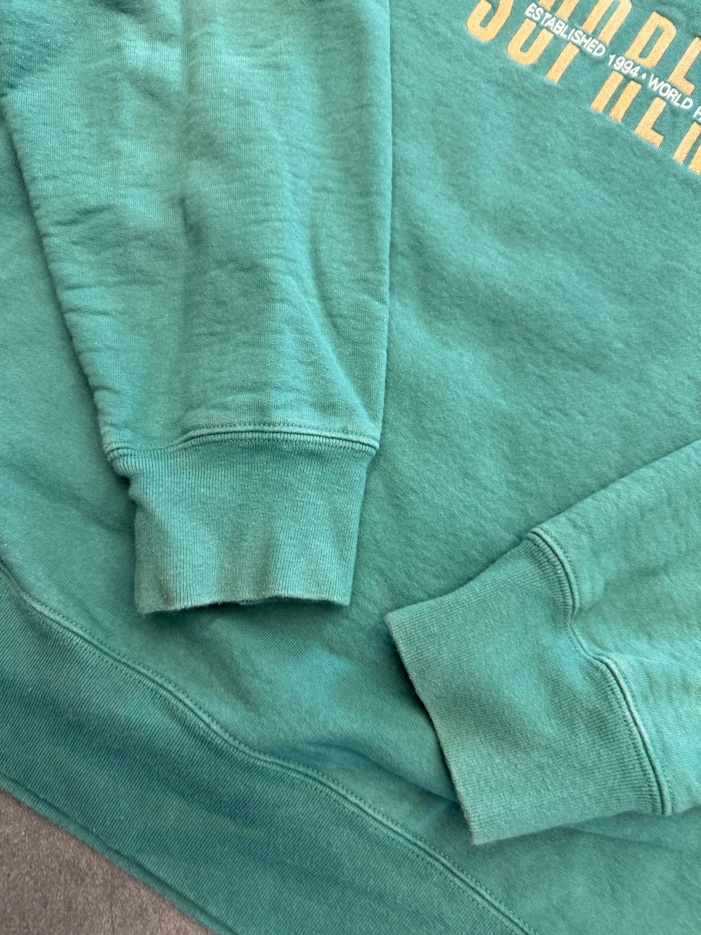 FW18 SUPREME WORLD FAMOUS CREWNECK DARK TEAL