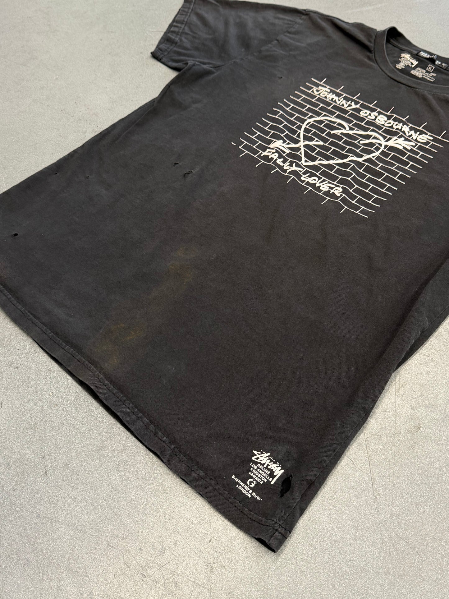 VINTAGE STUSSY JOHNNY OSBOURNE FALLY LOVER DISTRESSED TEE