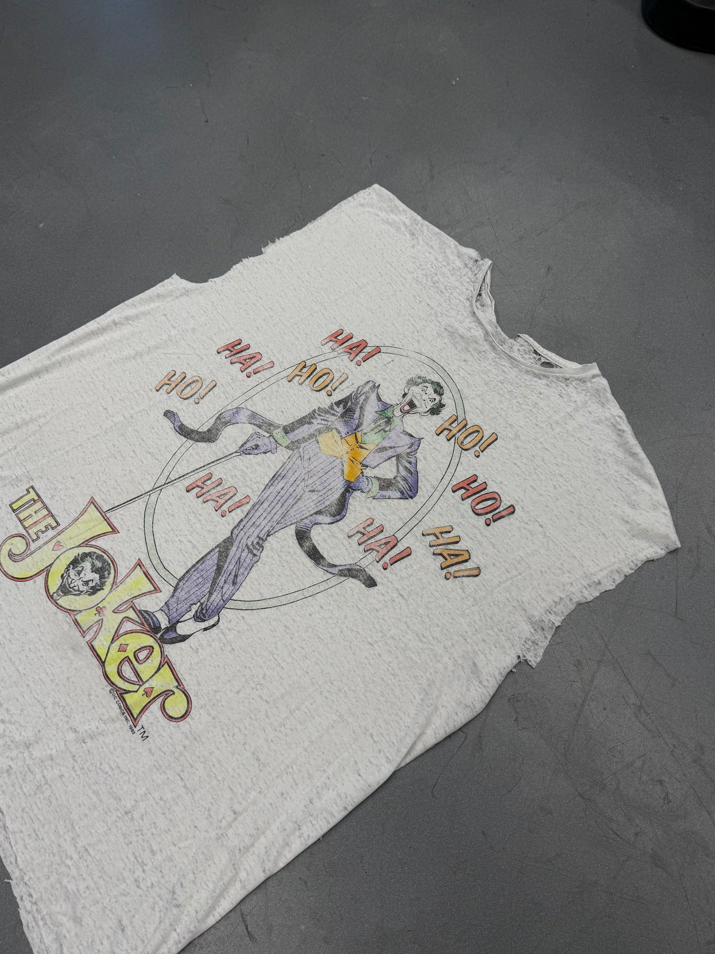 1982 THE JOKER DC COMICS HA! HO! THIN CUT-OFF TEE (PULLED TAG)