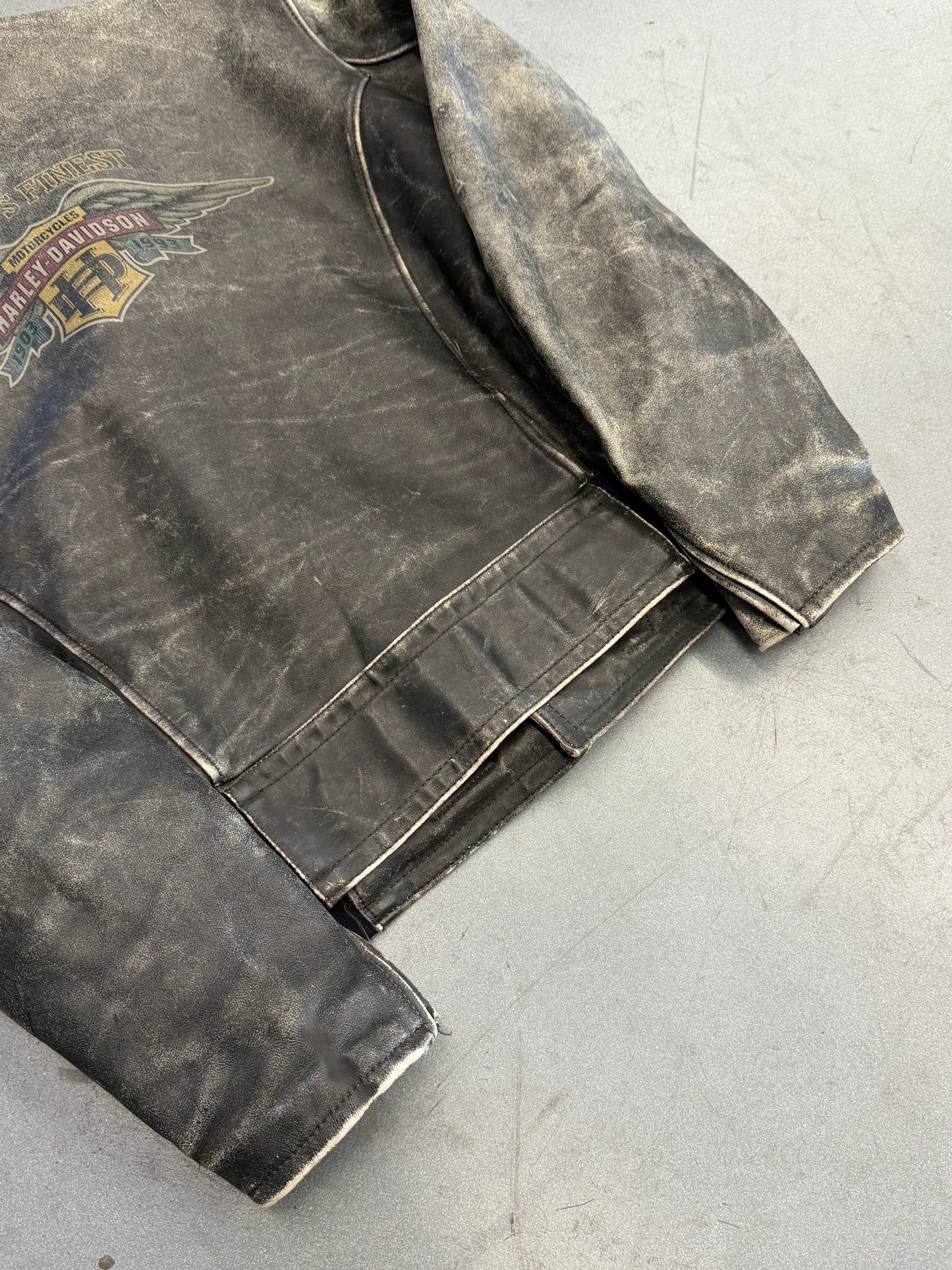 1993 HARLEY-DAVIDSON 90TH ANNIVERSARY "WORLD'S FINEST" ZIP UP LEATHER JACKET WITH PINS