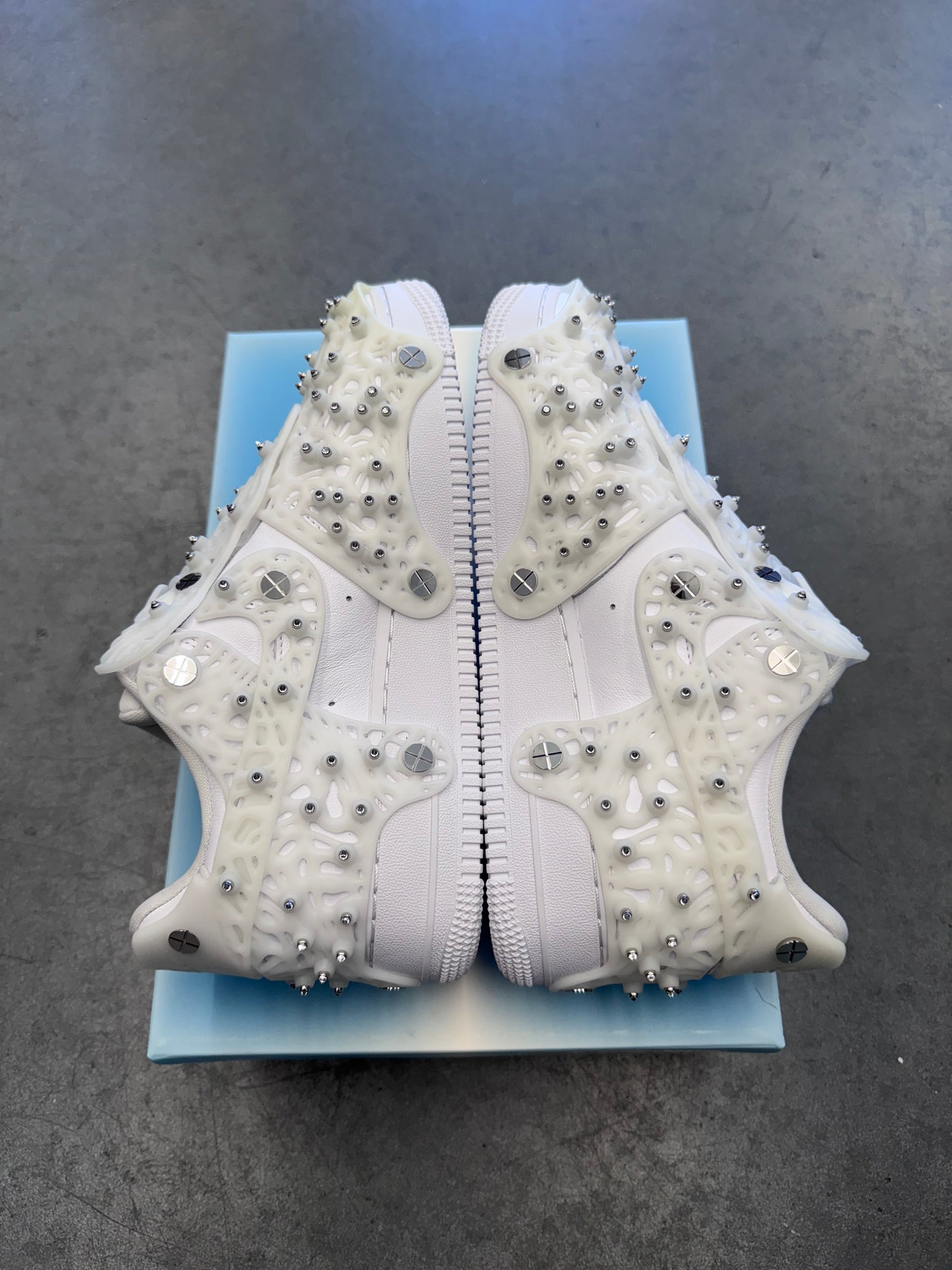 SIZE 9W NIKE AIR FORCE 1 LOW SWARVOSKI RETROFLECTIVE CRYSTAL WHITE (2021) (NEW WITH BOX) (CC)