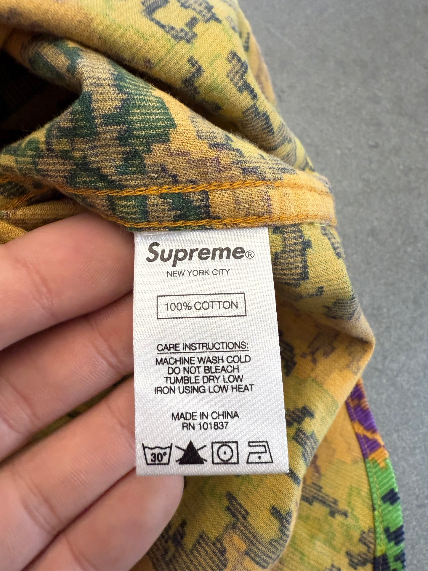 FW21 SUPREME DIGI FLORAL CORDUROY SHIRT