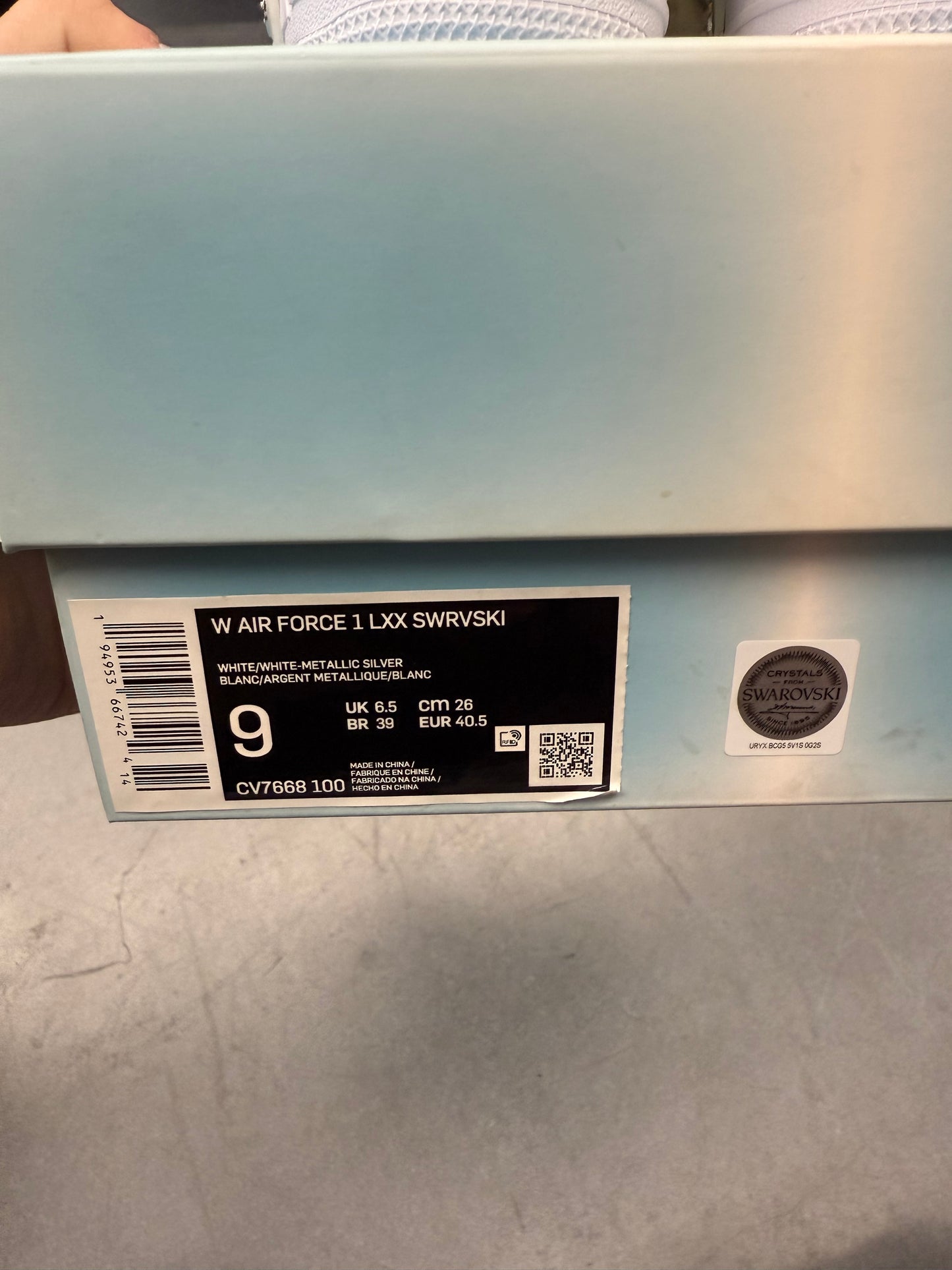 SIZE 9W NIKE AIR FORCE 1 LOW SWARVOSKI RETROFLECTIVE CRYSTAL WHITE (2021) (NEW WITH DEFECTS) (CC)