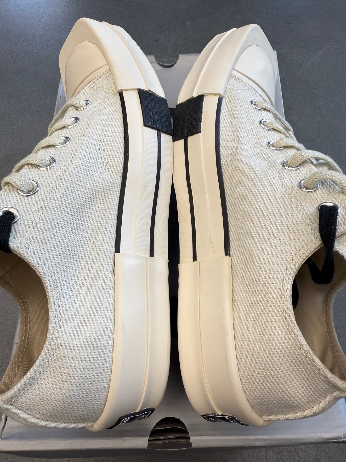 2021 SIZE 8 CONVERSE TURBODRK CHUCK TAYLOR ALL STAR 70 OX RICK OWENS DRKSHDW LOW WHITE (WITH BOX)