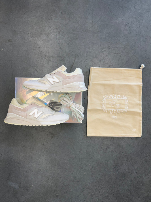 2025 SIZE 10 KITH NEW BALANCE 997.5 EASTER WHITE MARSHMALLOW (NEW WITH BOX)