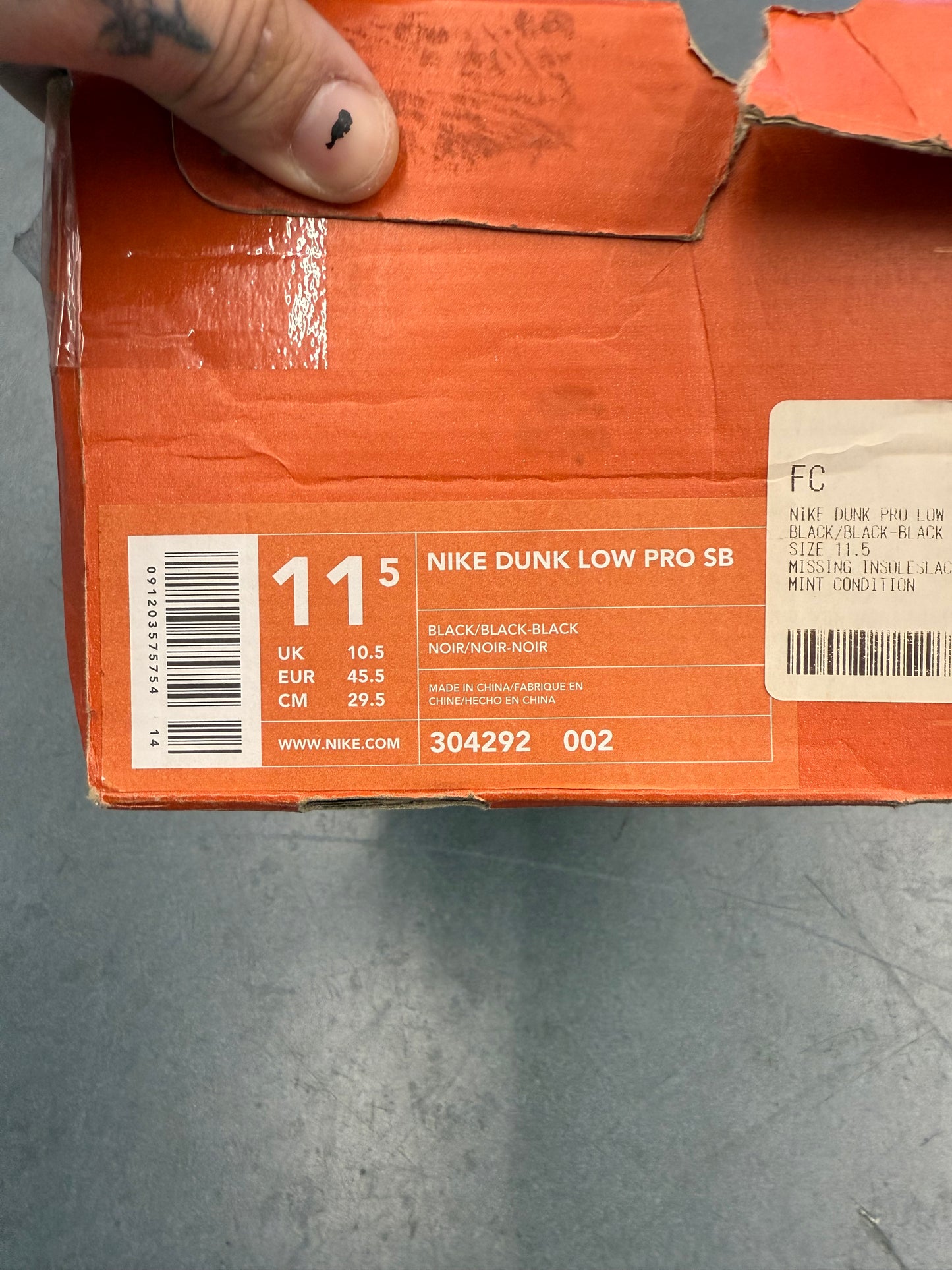 2002 GINO IANNUCCI 2 NIKE SB DUNK LOW (WITH BOX/REPLACEMENT SB INSOLES)