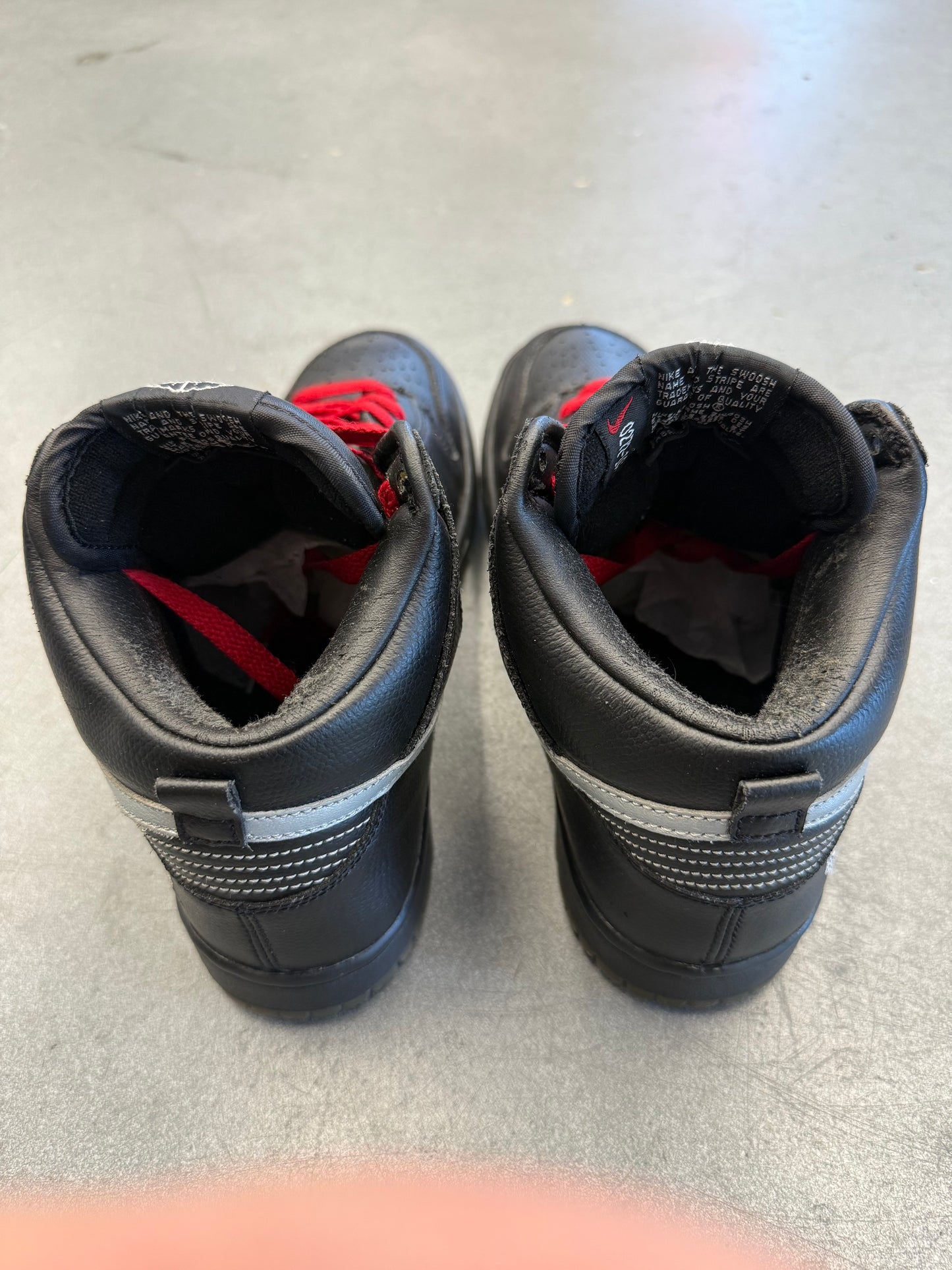 2004 SIZE 7.5 NIKE DUNK HIGH X PHARRELL WILLIAMS N.E.R.D. (PRE-OWNED WITH BOX)