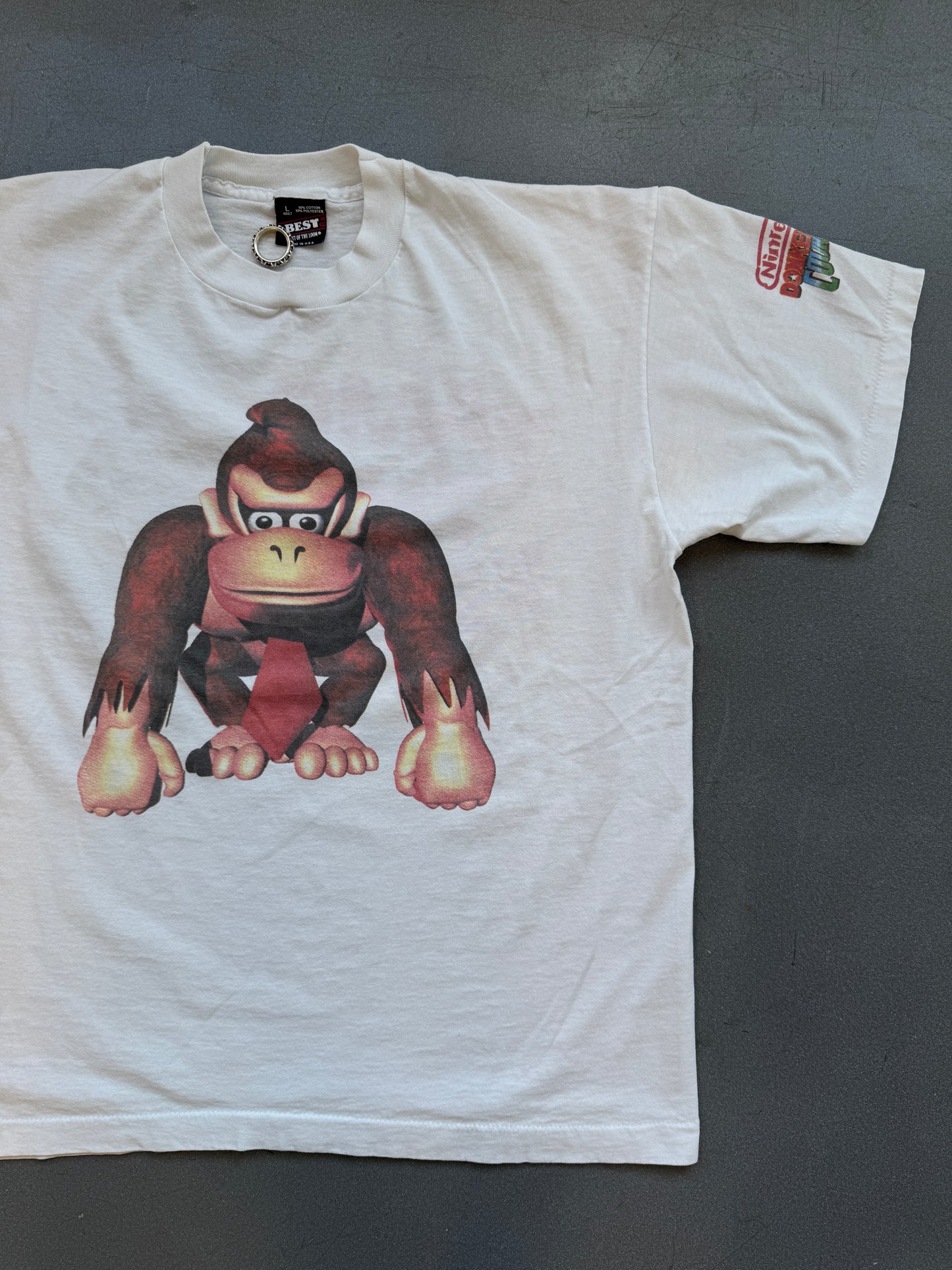 90'S DONKEY KONG COUNTRY "TAME THE BEAST" TEE (FOTL TAG)