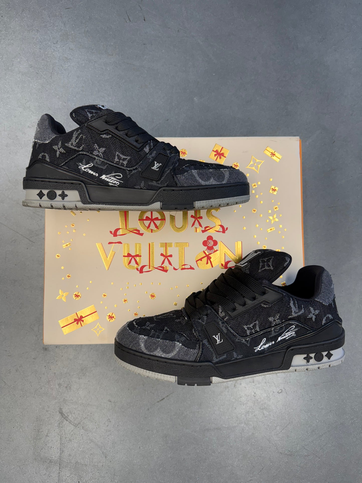 LV SIZE 6 (US 7.5-8) LOUIS VUITTON BLACK DENIM TRAINER SNEAKER (PRE-OWNED WITH BOX)