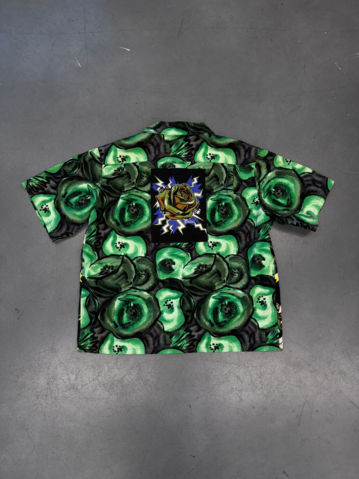 FW19 UNIVERSAL X PRADA S-S FRANKENSTEIN BOWLING BUTTON-UP SHIRT (L)