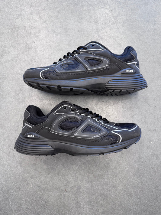 SIZE 41 DIOR B30 TRIPLE BLACK REFLECTIVE SNEAKERS (FITS US 9)