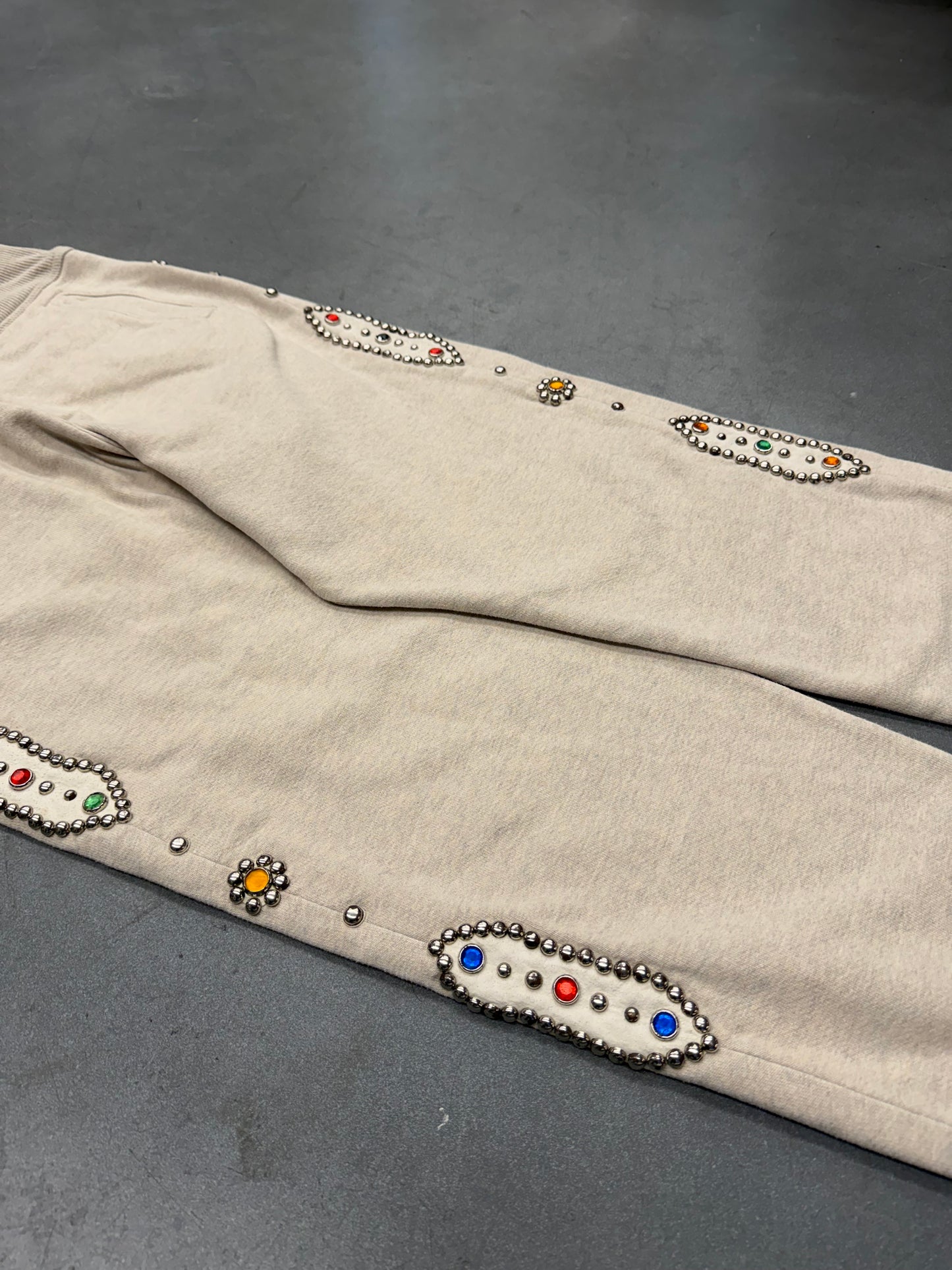 KAPITAL 12/GRANDRELLE STUDDED SWEATPANTS - HEATHER GRAY