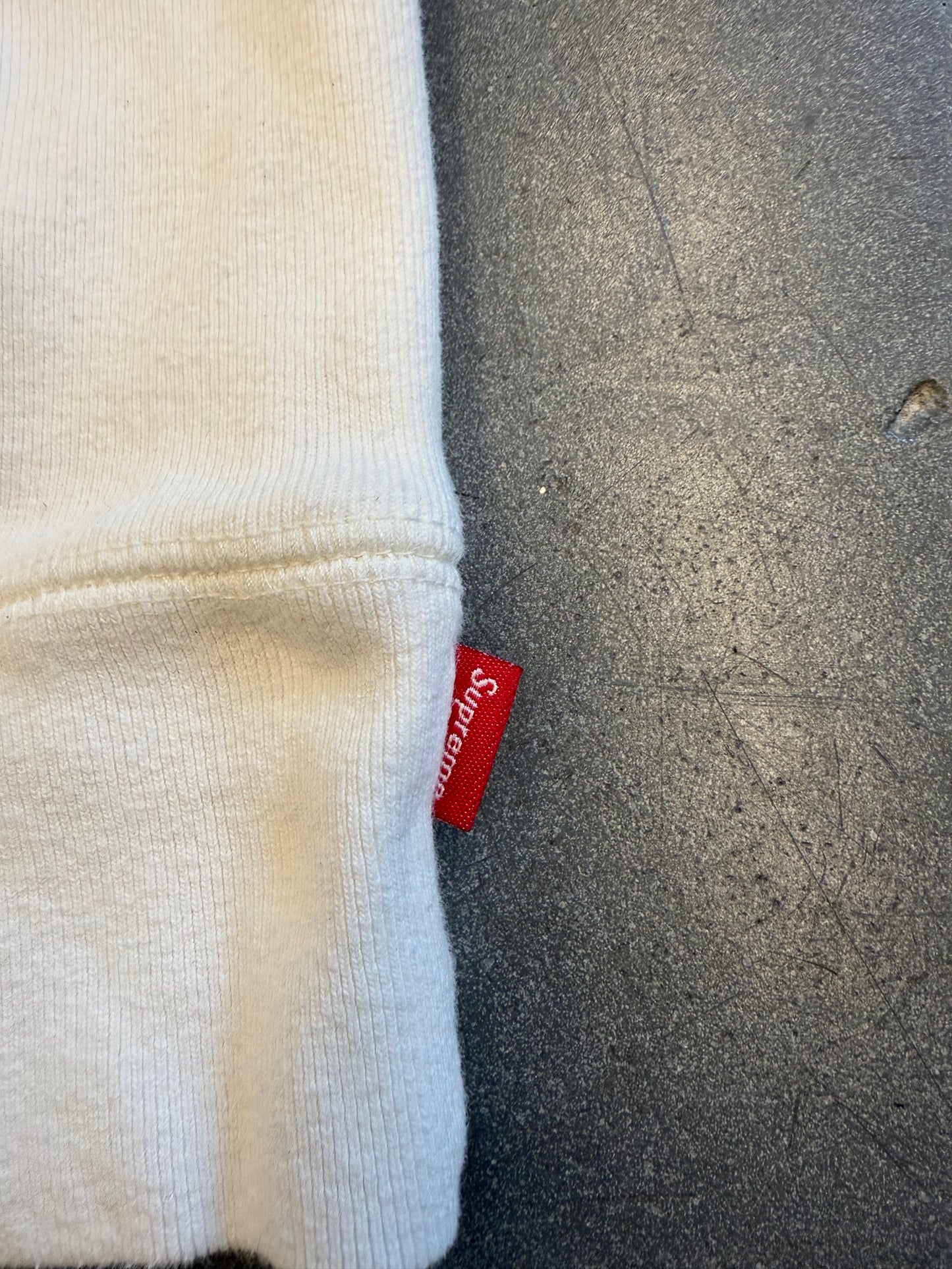 FW23 SUPREME BOX LOGO HOODIE WHITE/WHITE (2XL)