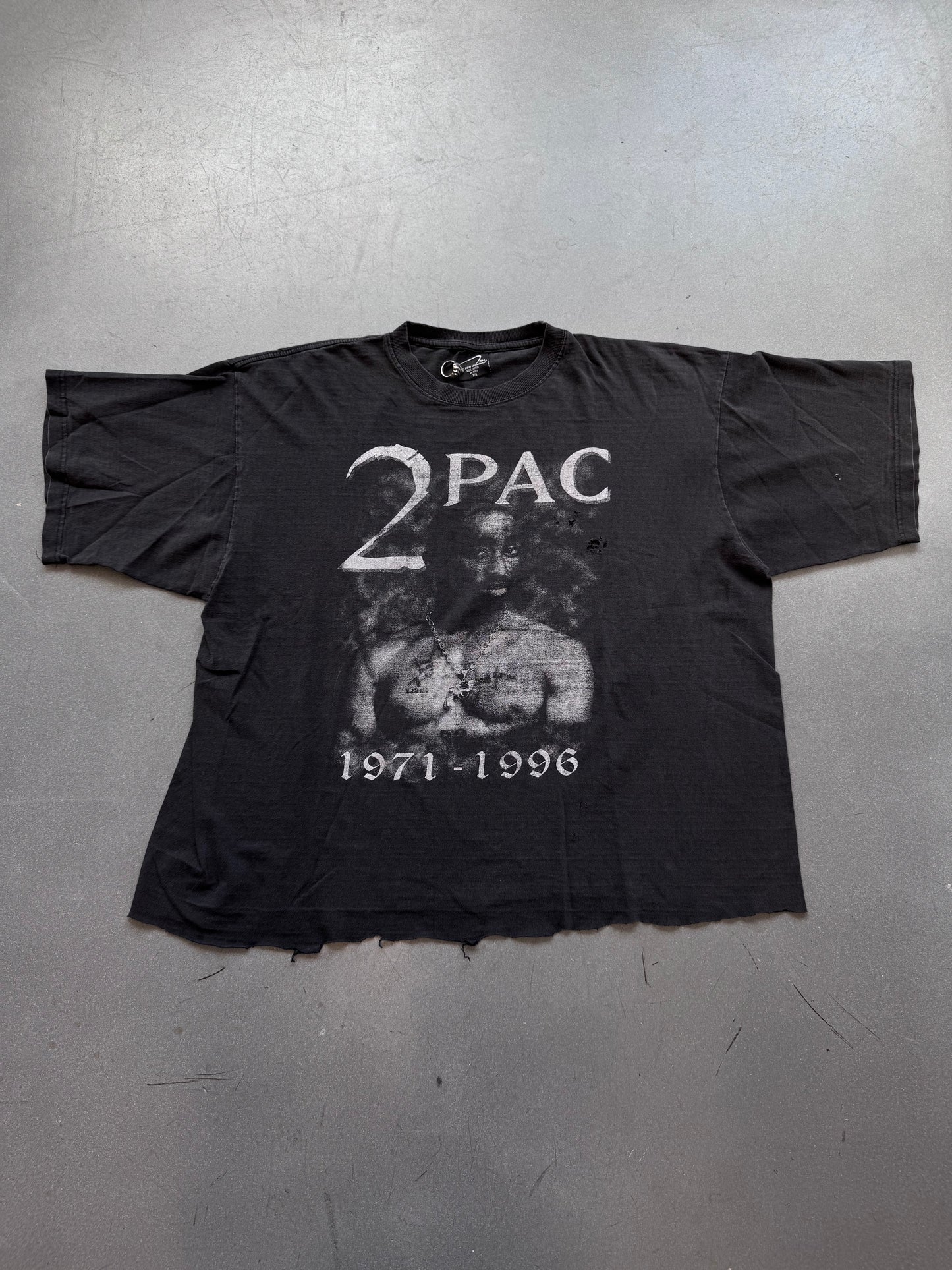 1996 2PAC '1971-1996' FADED DISTRESSED AND CROPPED MEMORIAL TEE (SILVER EDITION TAG)