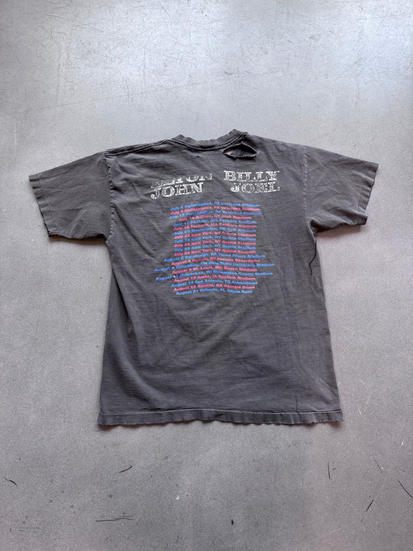 1994 ELTON JOHN BILLY JOEL FLAG DISTRESSED TOUR TEE (MURINA TAG)
