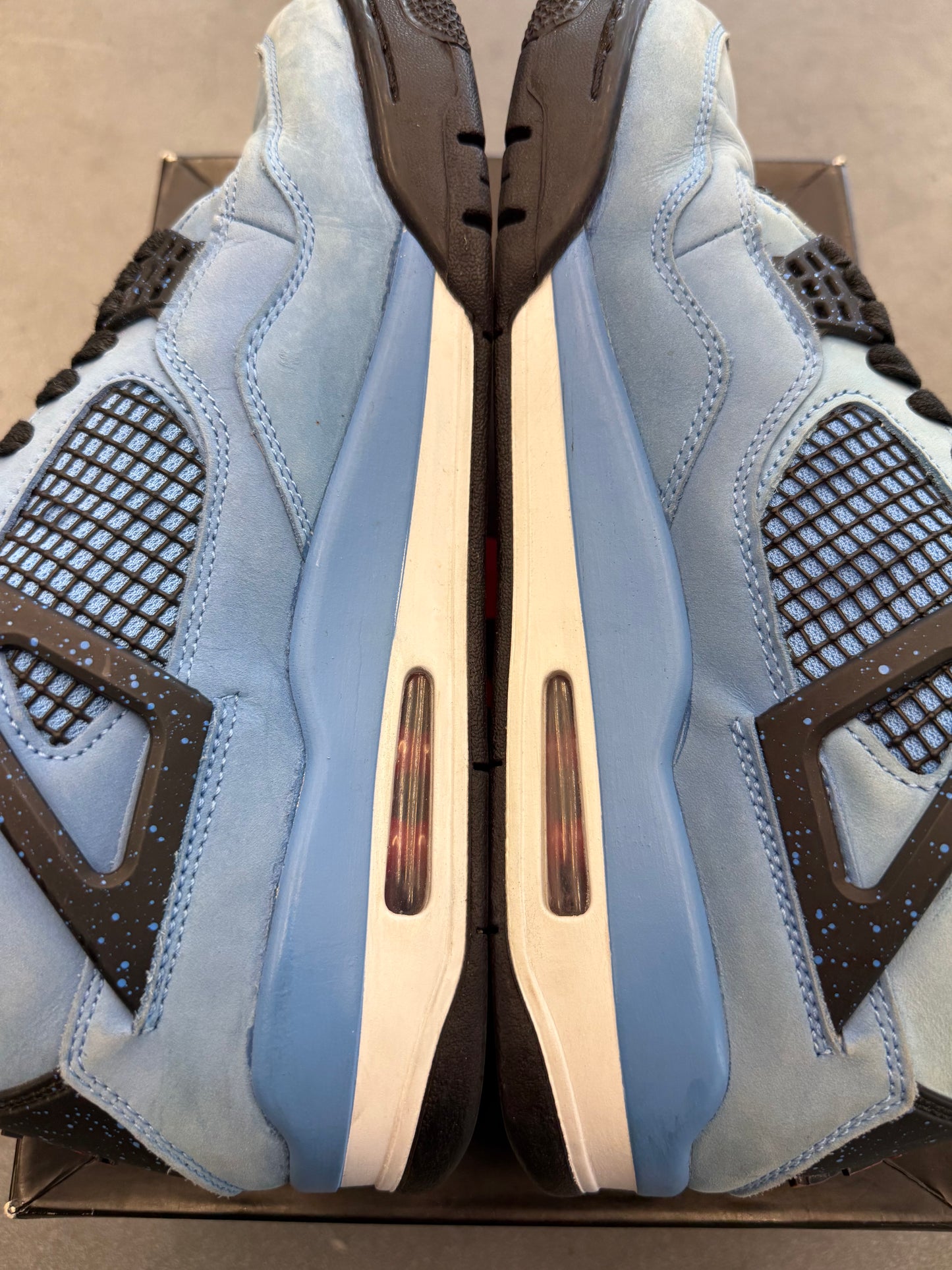 SIZE 10 JORDAN 4 RETRO TRAVIS SCOTT CACTUS JACK (PRE-OWNED WITH BOX)