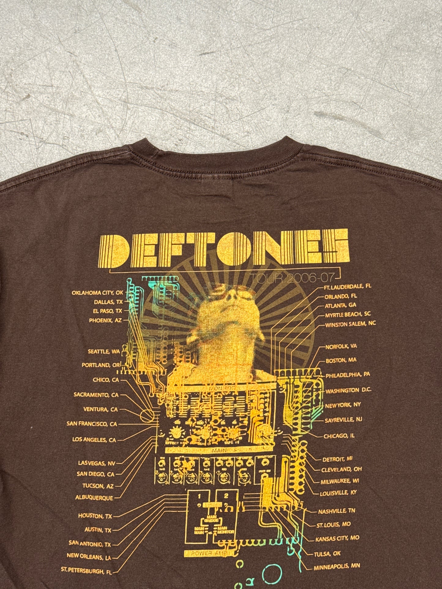 2006-07 DEFTONES SACRAMENTO, CA TOUR TEE (TRIPLE A TAG)